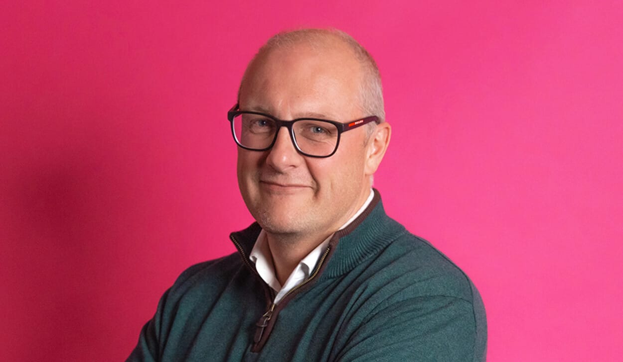 Headshot of Gareth Jones