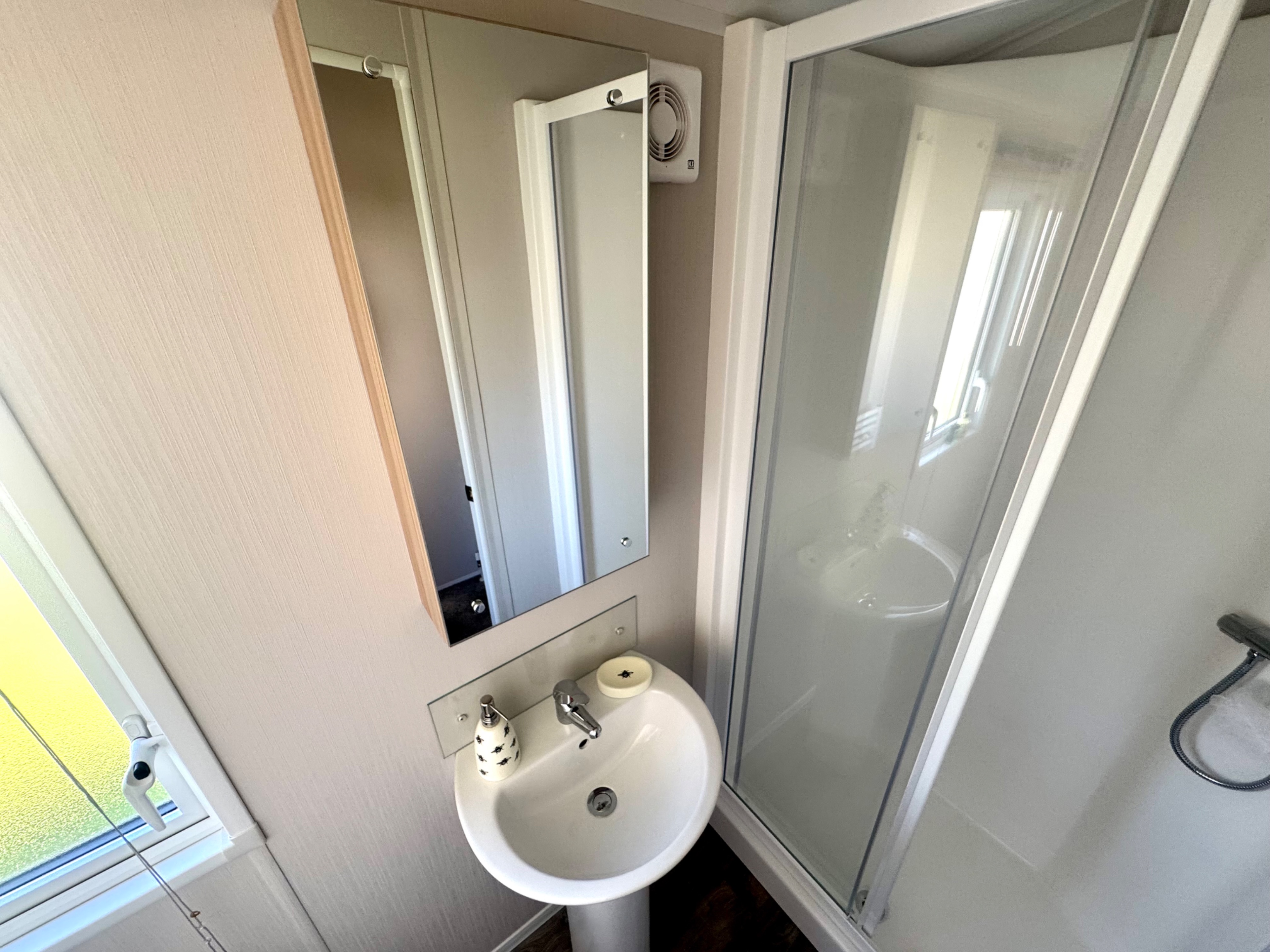 Photo of Willerby Lamberhurst 2024 (Static Caravan)