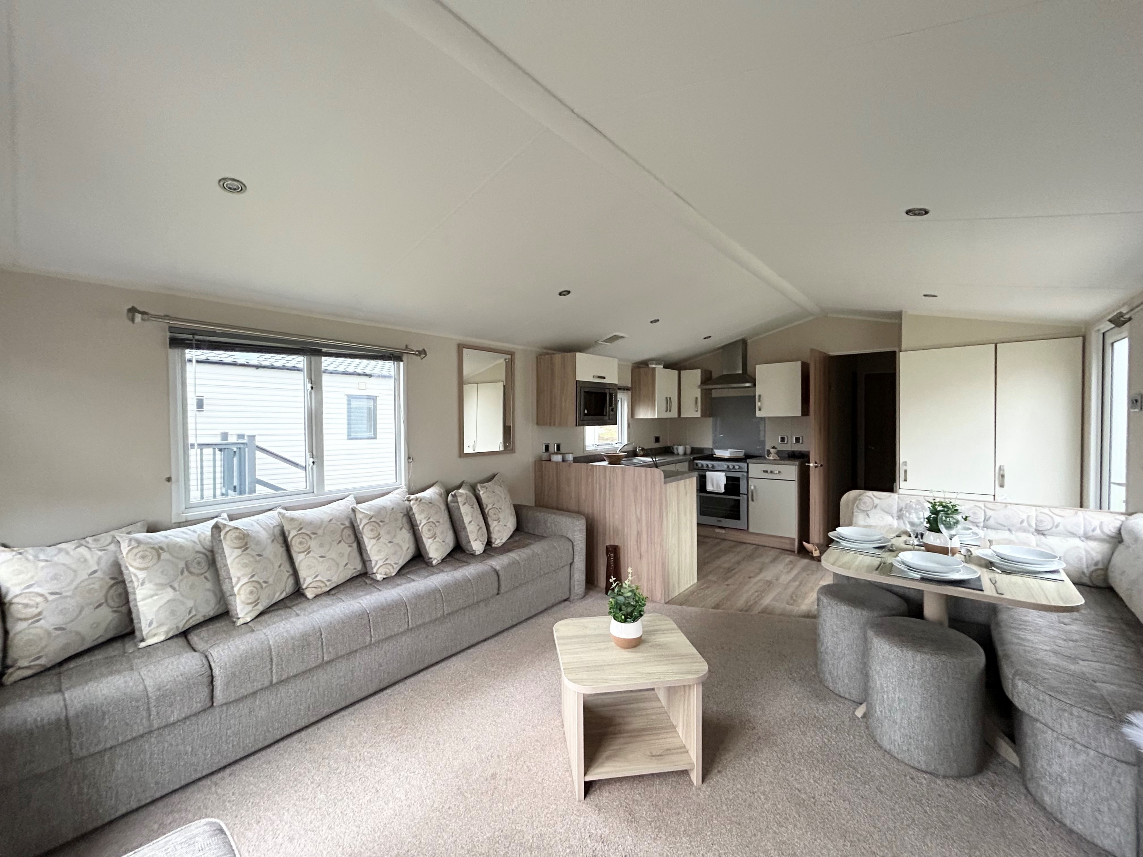Willerby-Rio-2017-VS970078-127999185.JPEG