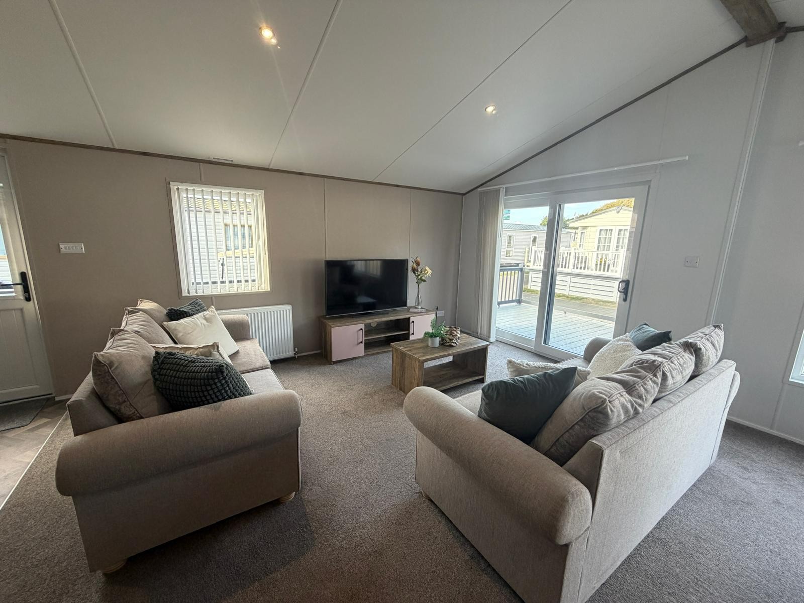 Photo of Willerby Horsham 2024 (Lodge)