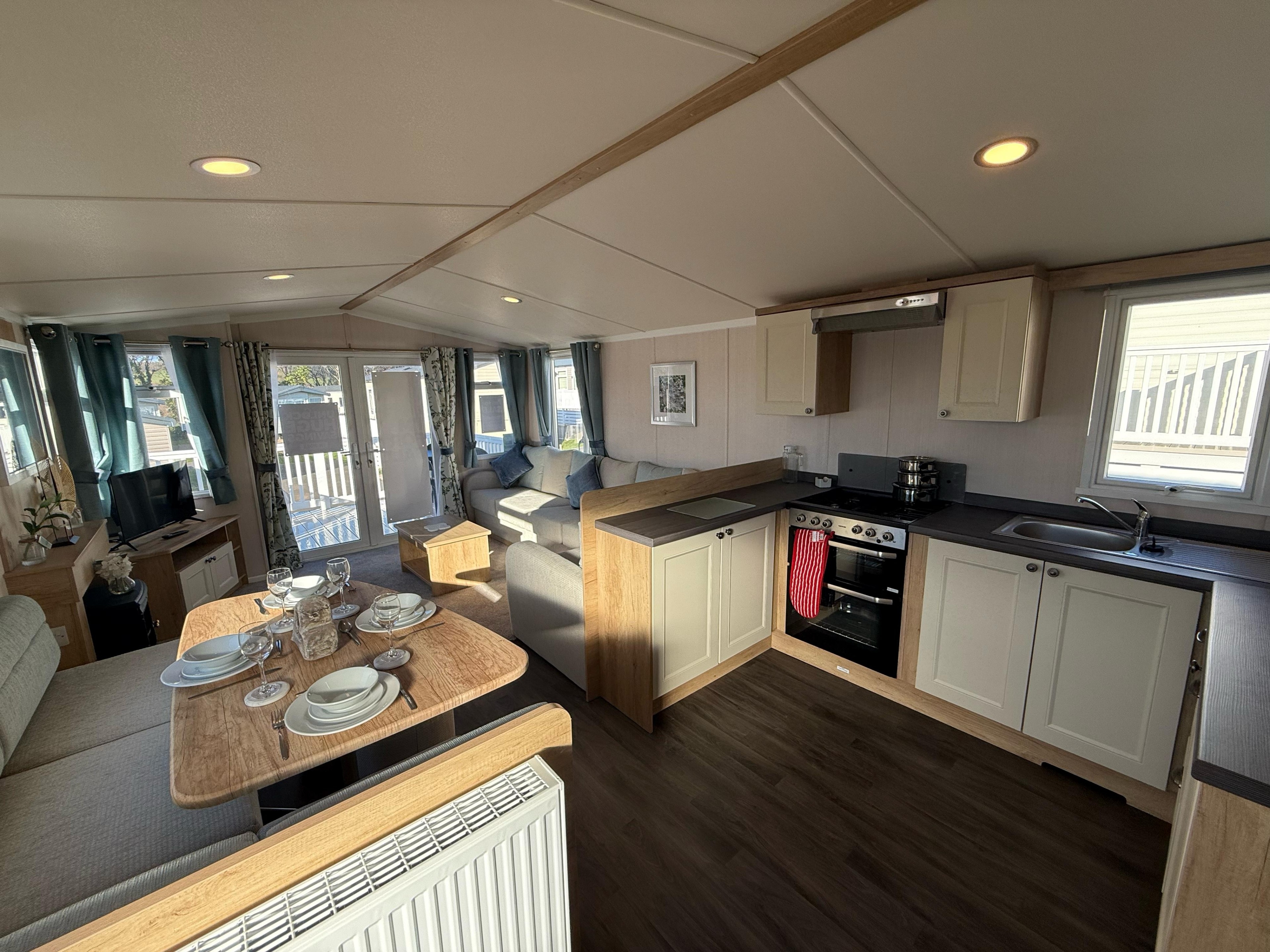 Photo of Swift Burgundy 2022 (Static Caravan)