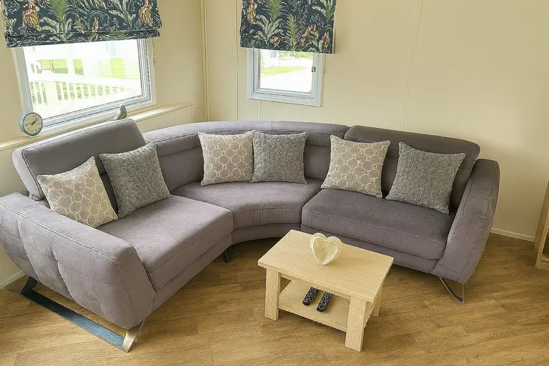 Willerby-Minster-2016-CAR0058226-141146429.jpeg