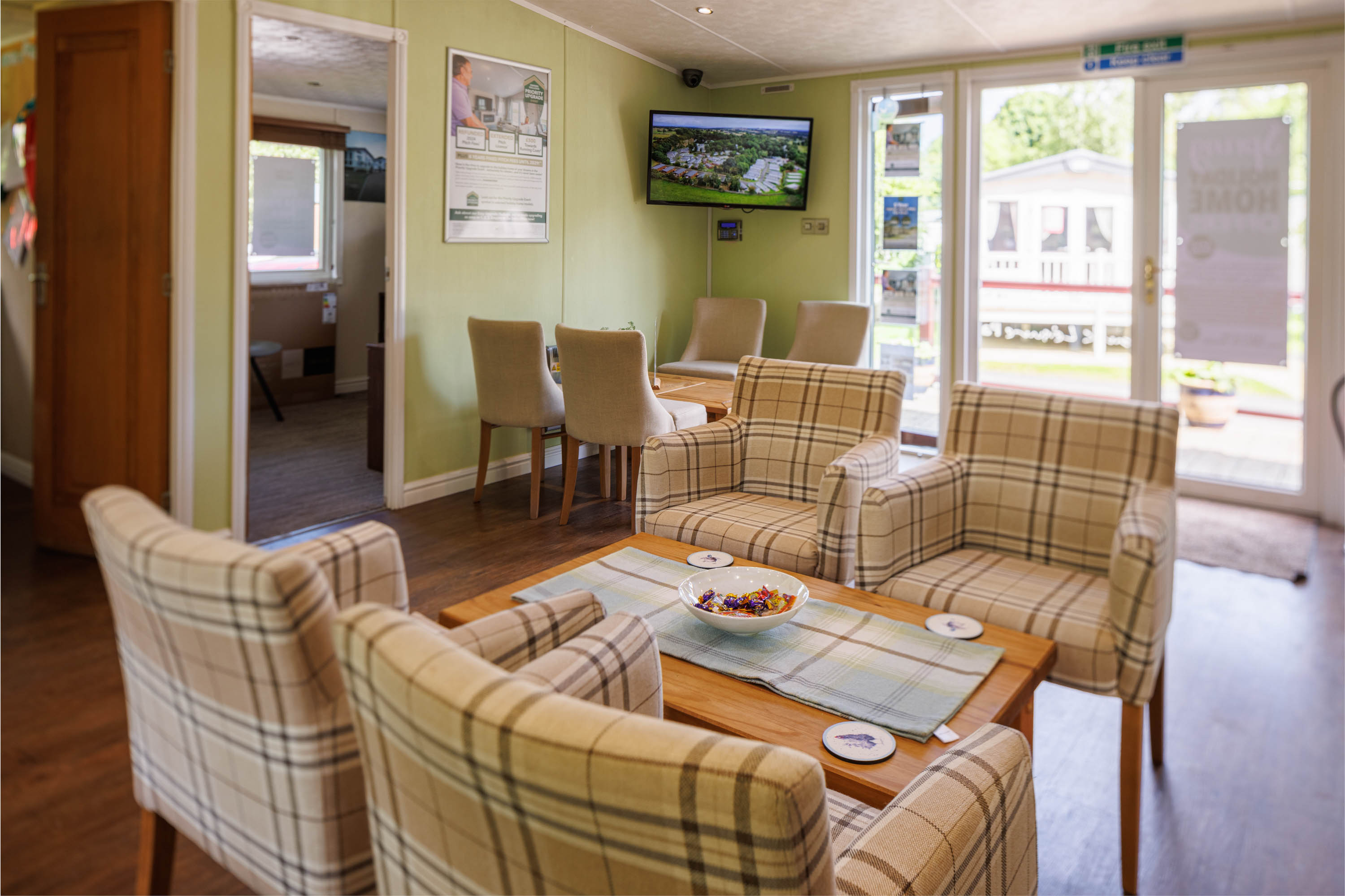 Owners lounge