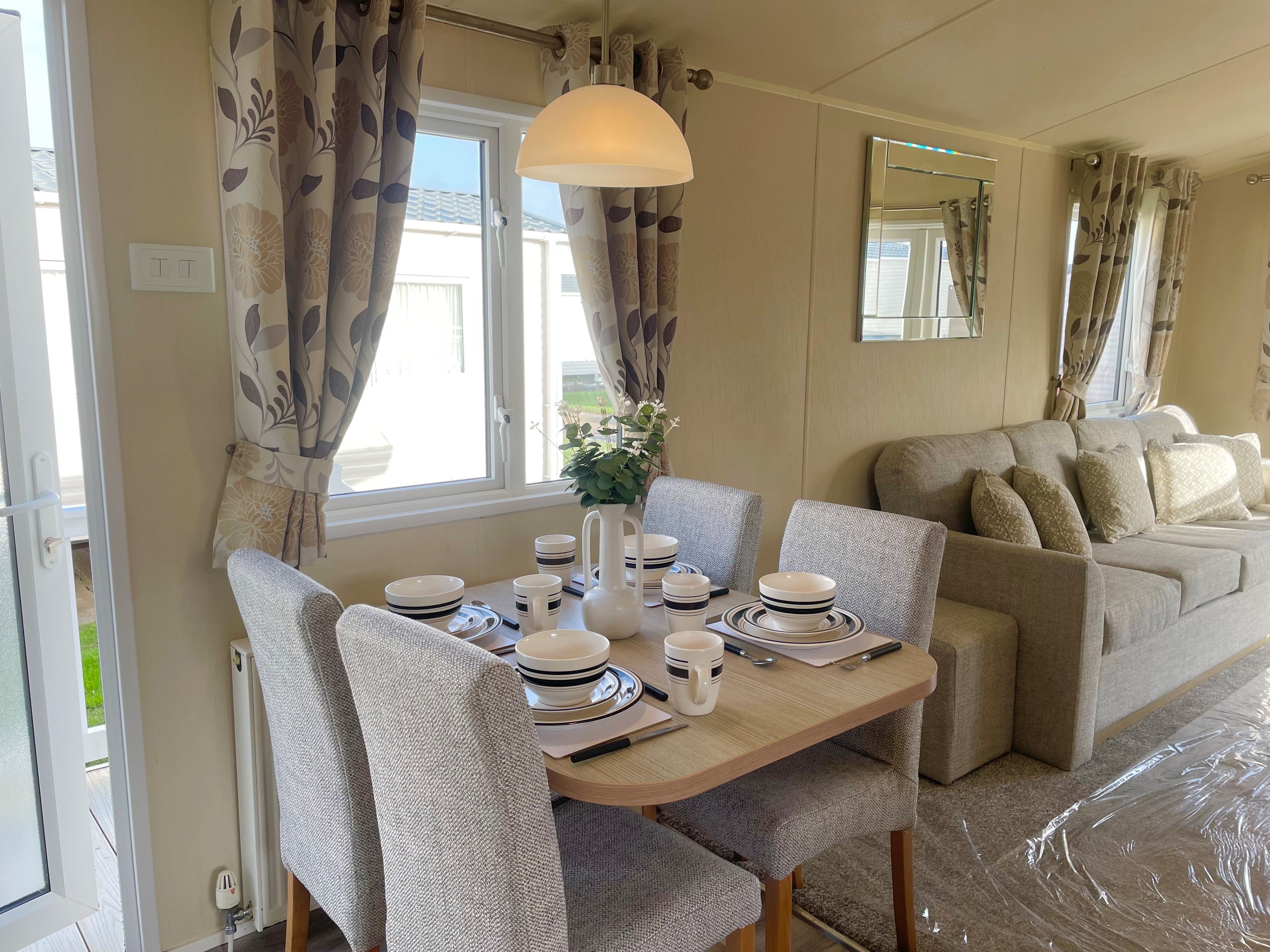 Photo of Willerby Brockenhurst 2016 (Static Caravan)