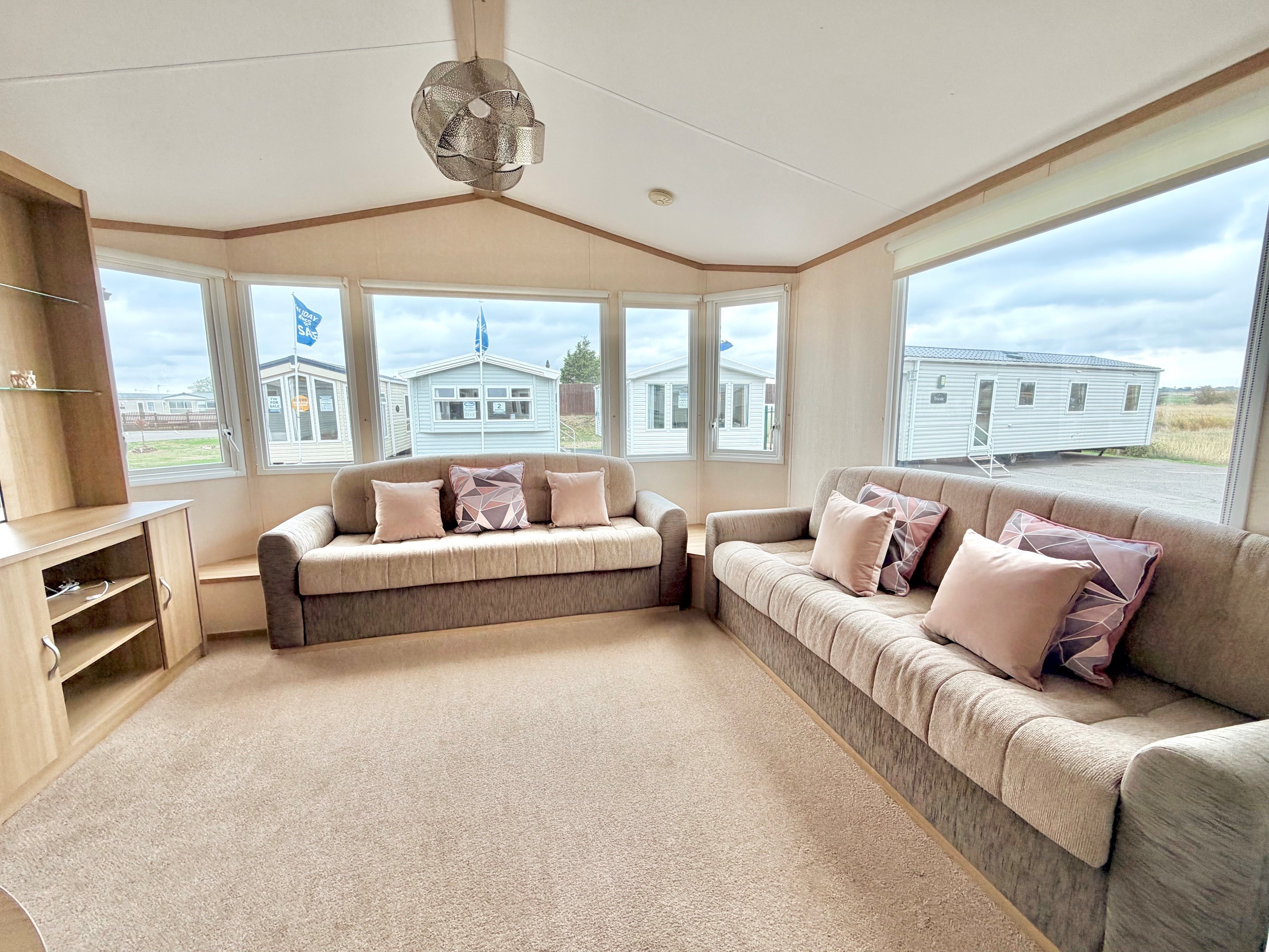 Photo of Atlas Chorus Super 2012 (Static Caravan)