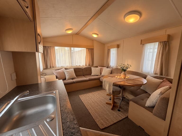 Willerby-Magnum-2011--CAR0026427-140868529.jpeg