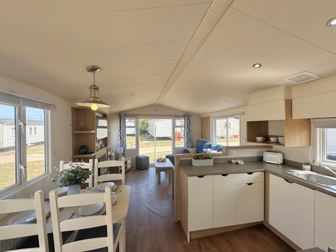 Willerby-Avonmore-2013-VS827233-143557344.jpeg