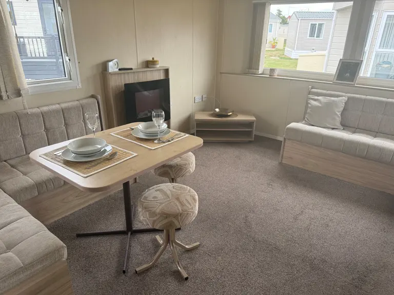 Willerby-Etchingham-2016-CAR0021809-147532357.jpeg