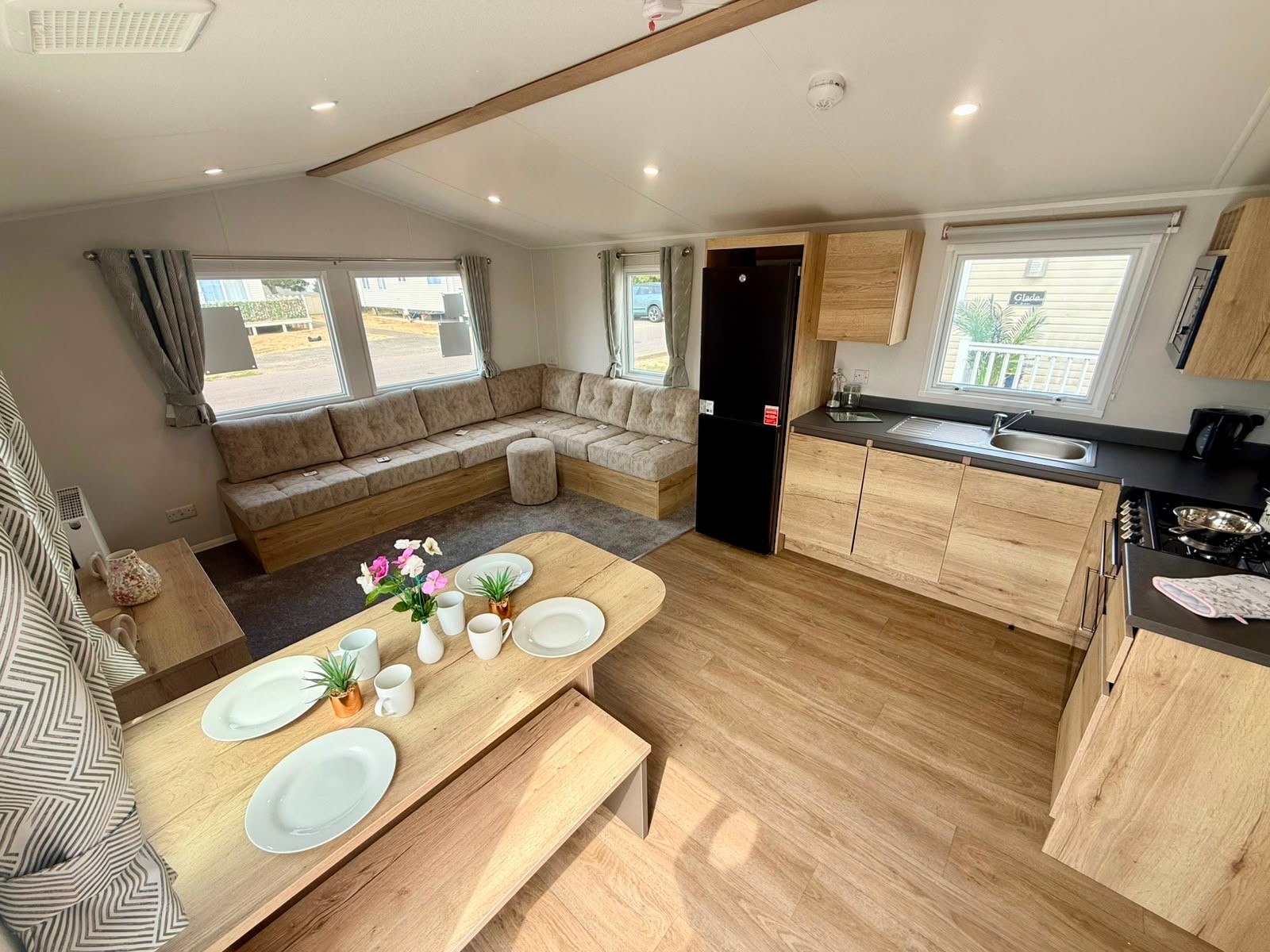 Photo of Willerby Midhurst 2025 (Static Caravan)
