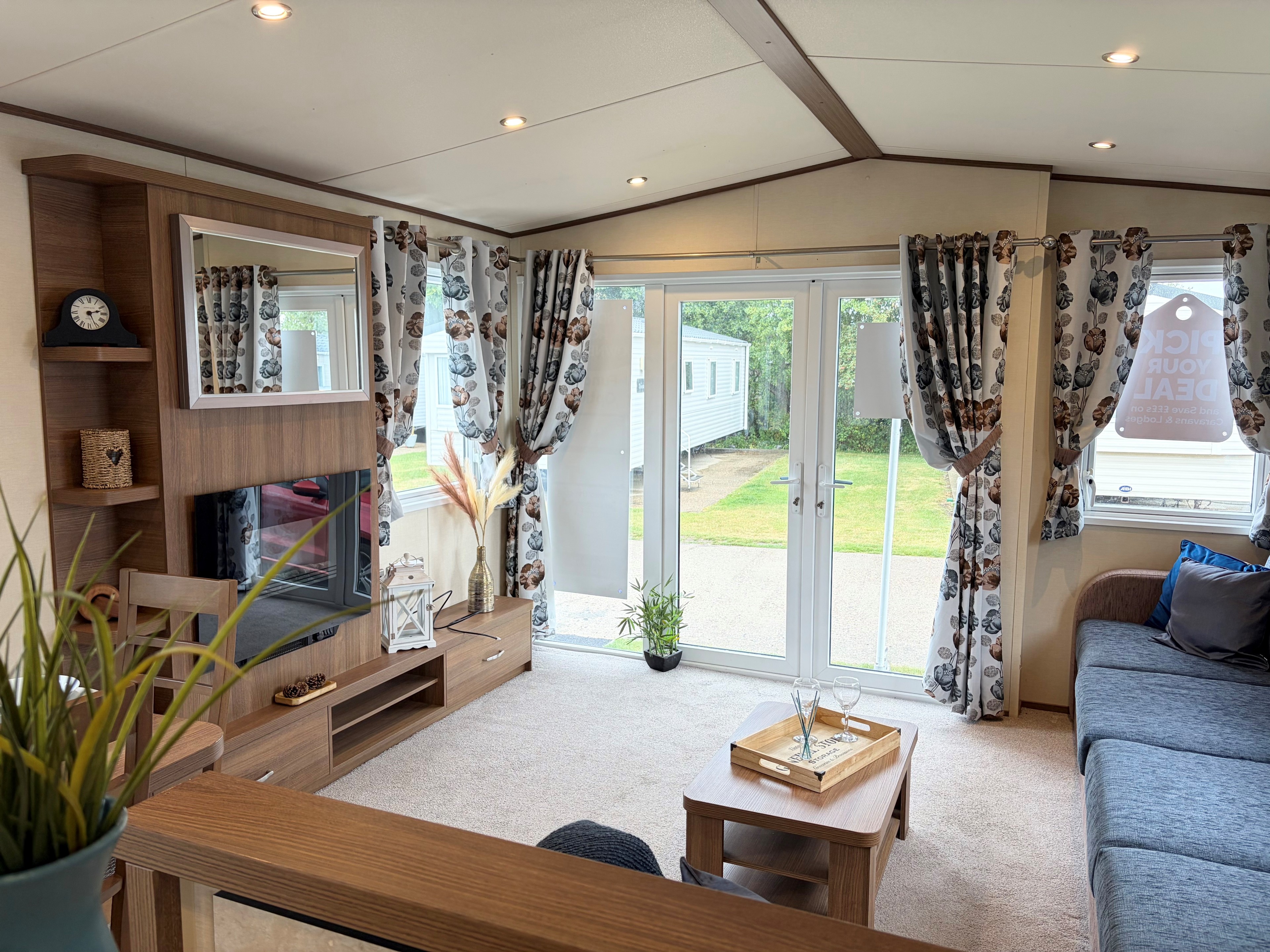 ABI Ashcroft 2015 (Static Caravan) Accommodation in Lowestoft