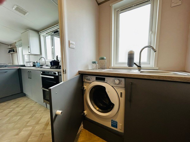 Photo of Atlas Violet 2022 (Lodge)