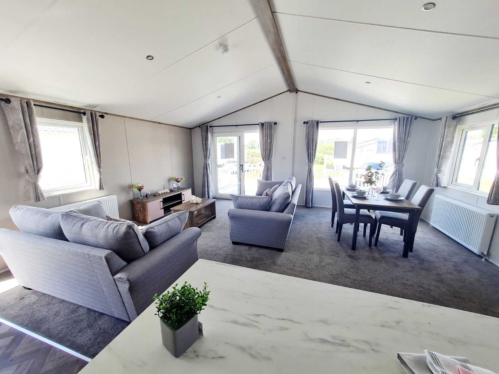 Photo of Willerby Horsham 2024 (Luxury Lodge)