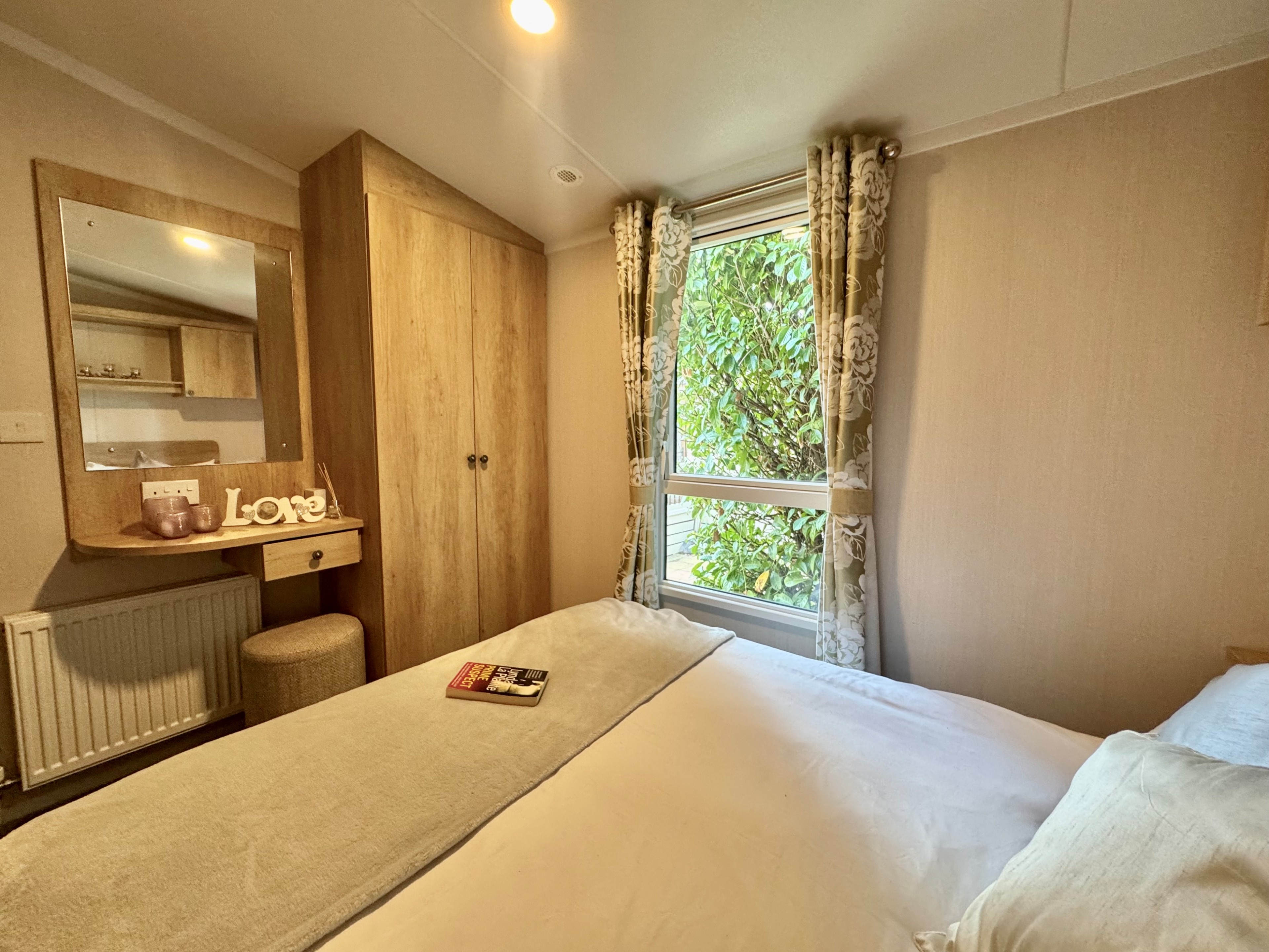 Photo of Swift Burgundy 2019 (Static Caravan)