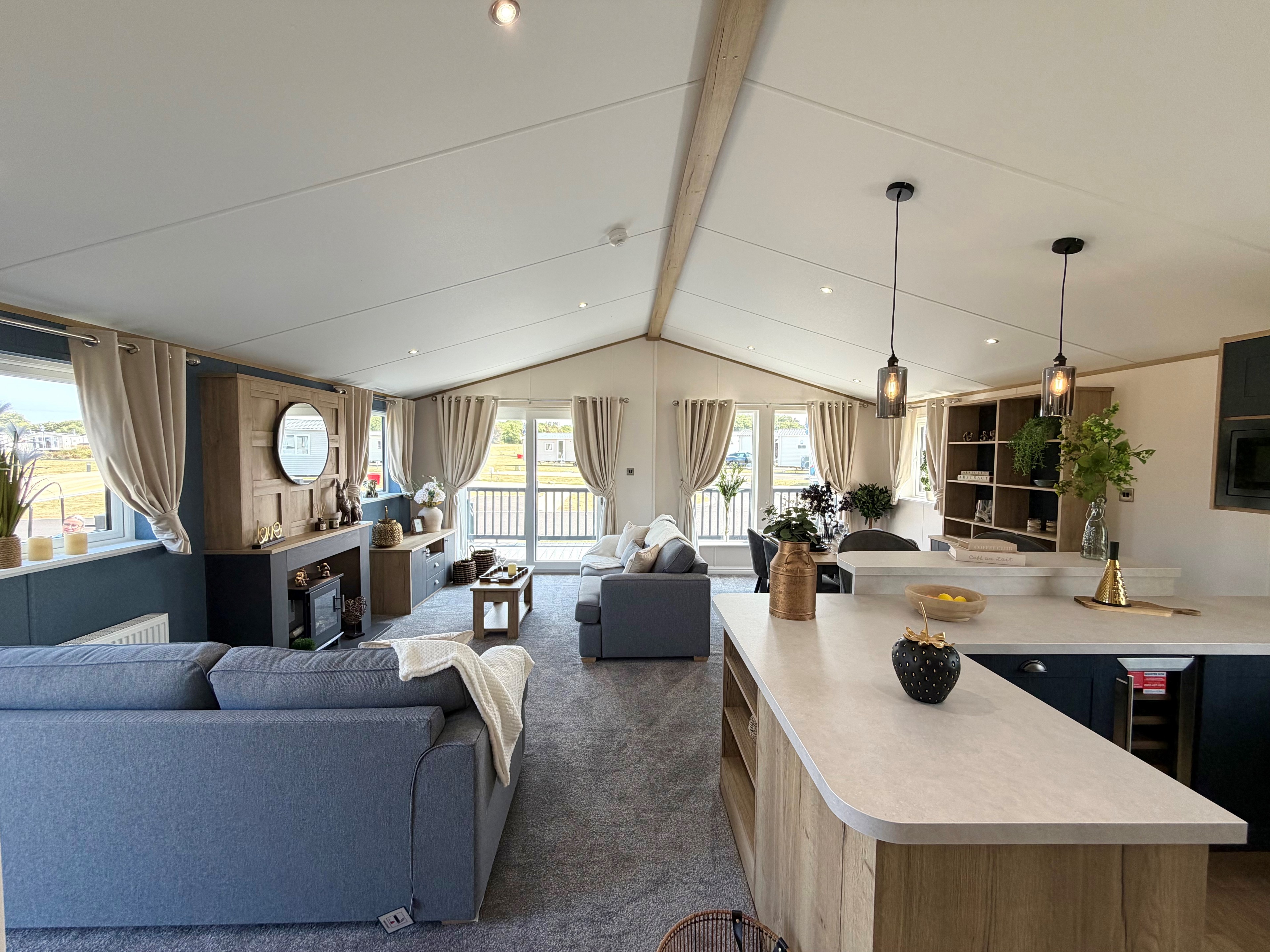 Willerby New Holland 2026 (Lodge) Accommodation in Lowestoft