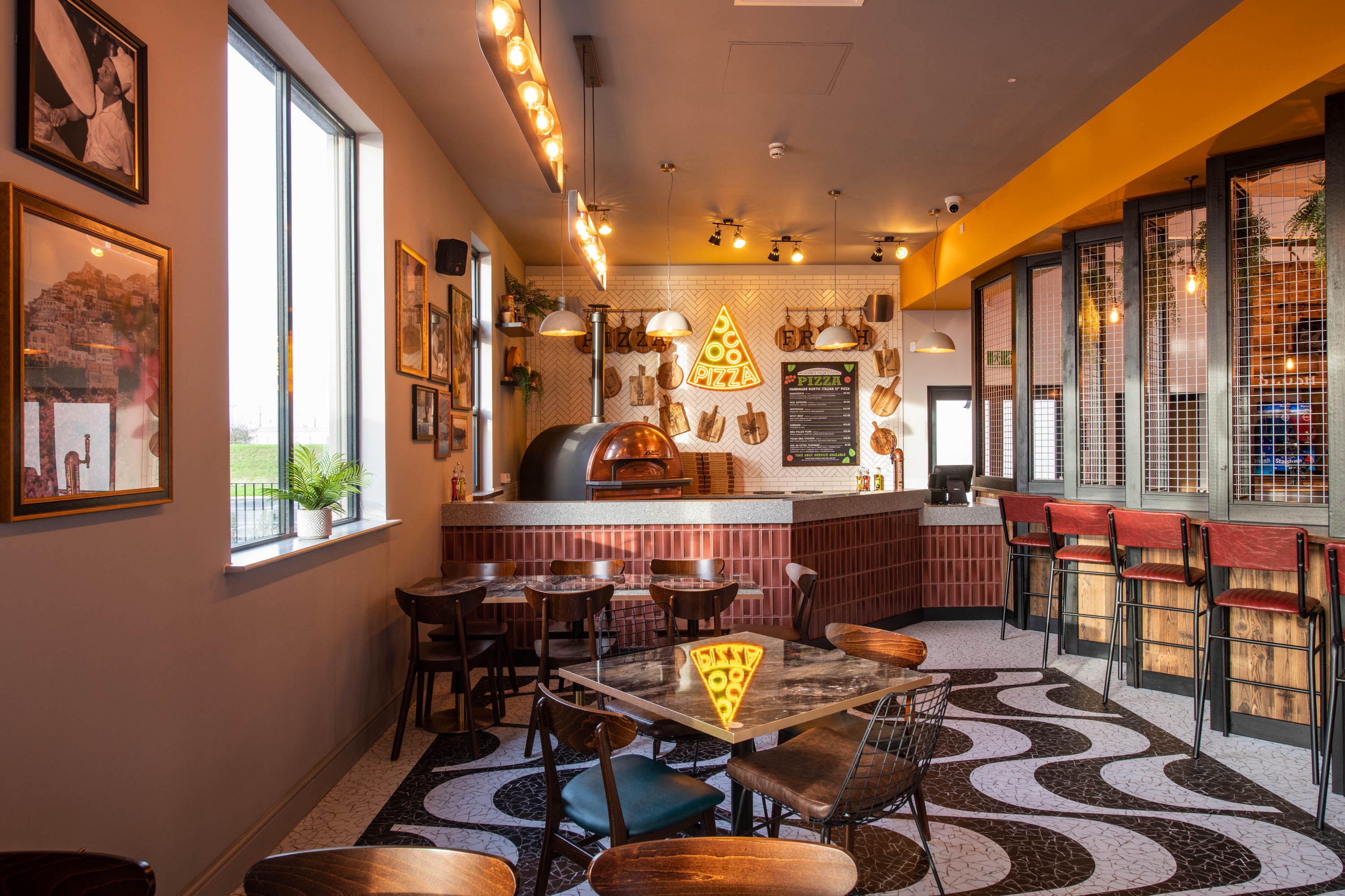 Restaurant & bar