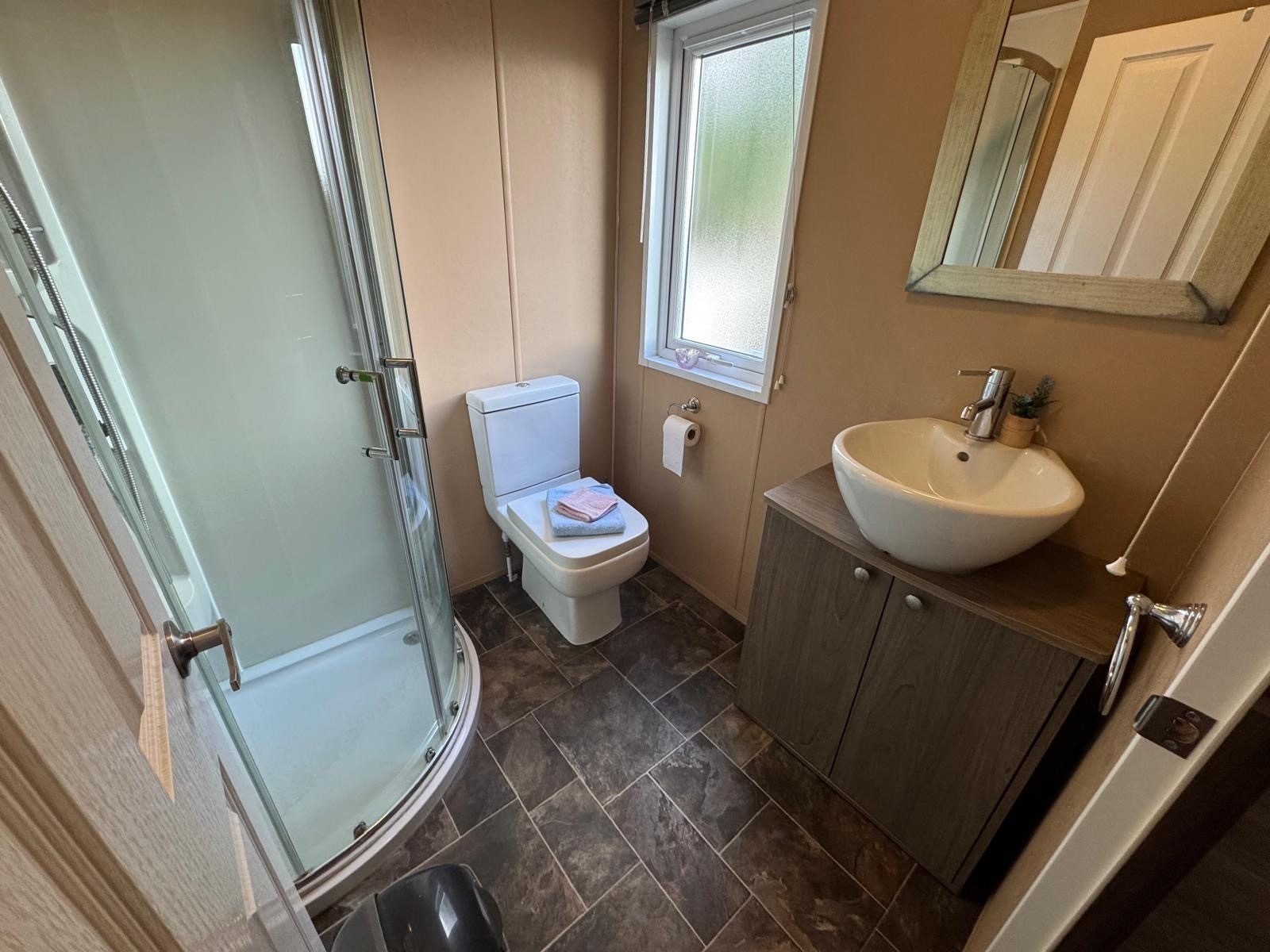 Photo of Delta Desire 2014 (Luxury Lodge)