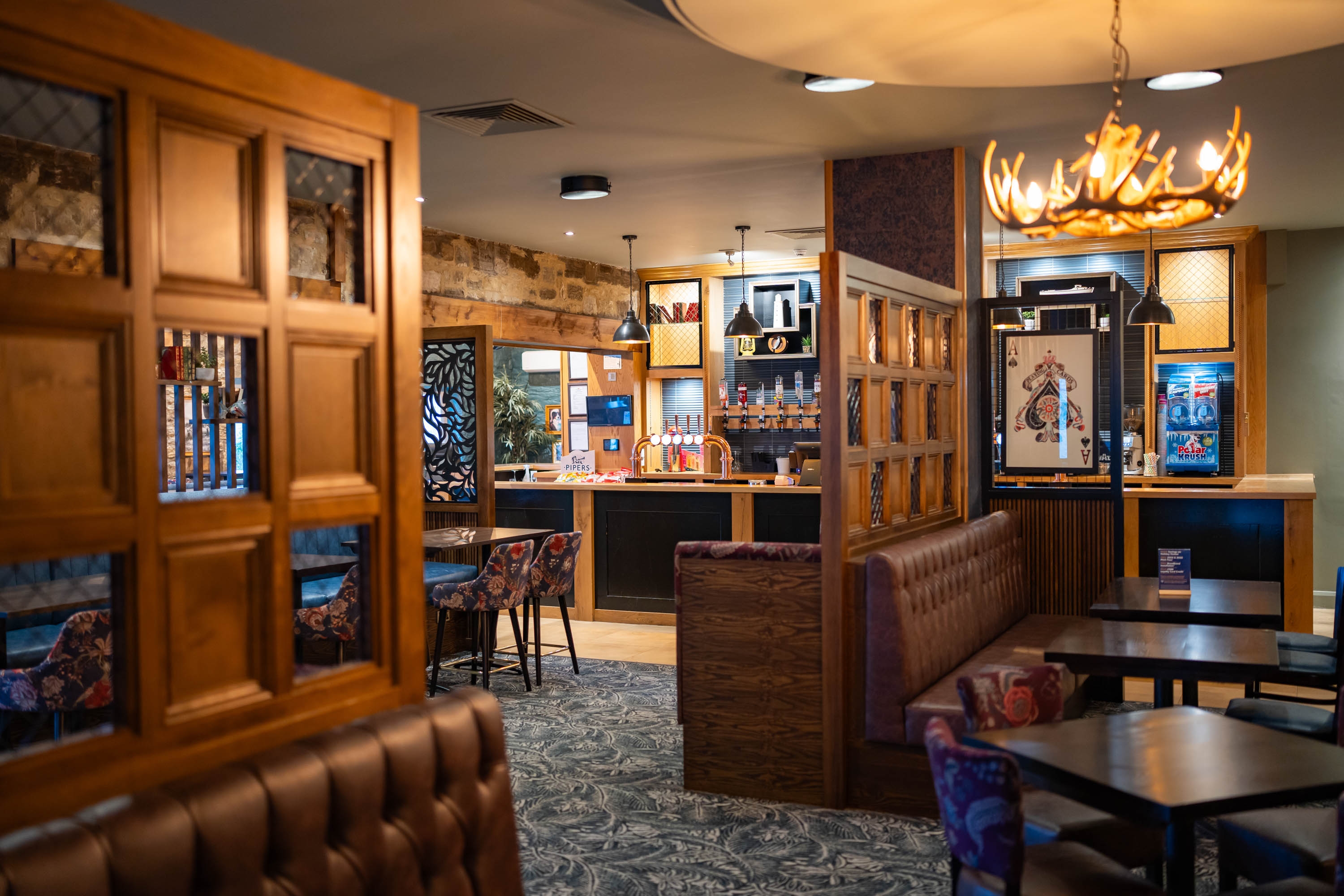 Restaurant & bar