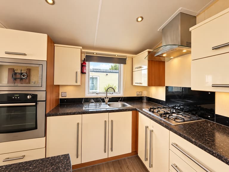 Willerby-Aspen-2012--CAR0017654-152119182.jpeg