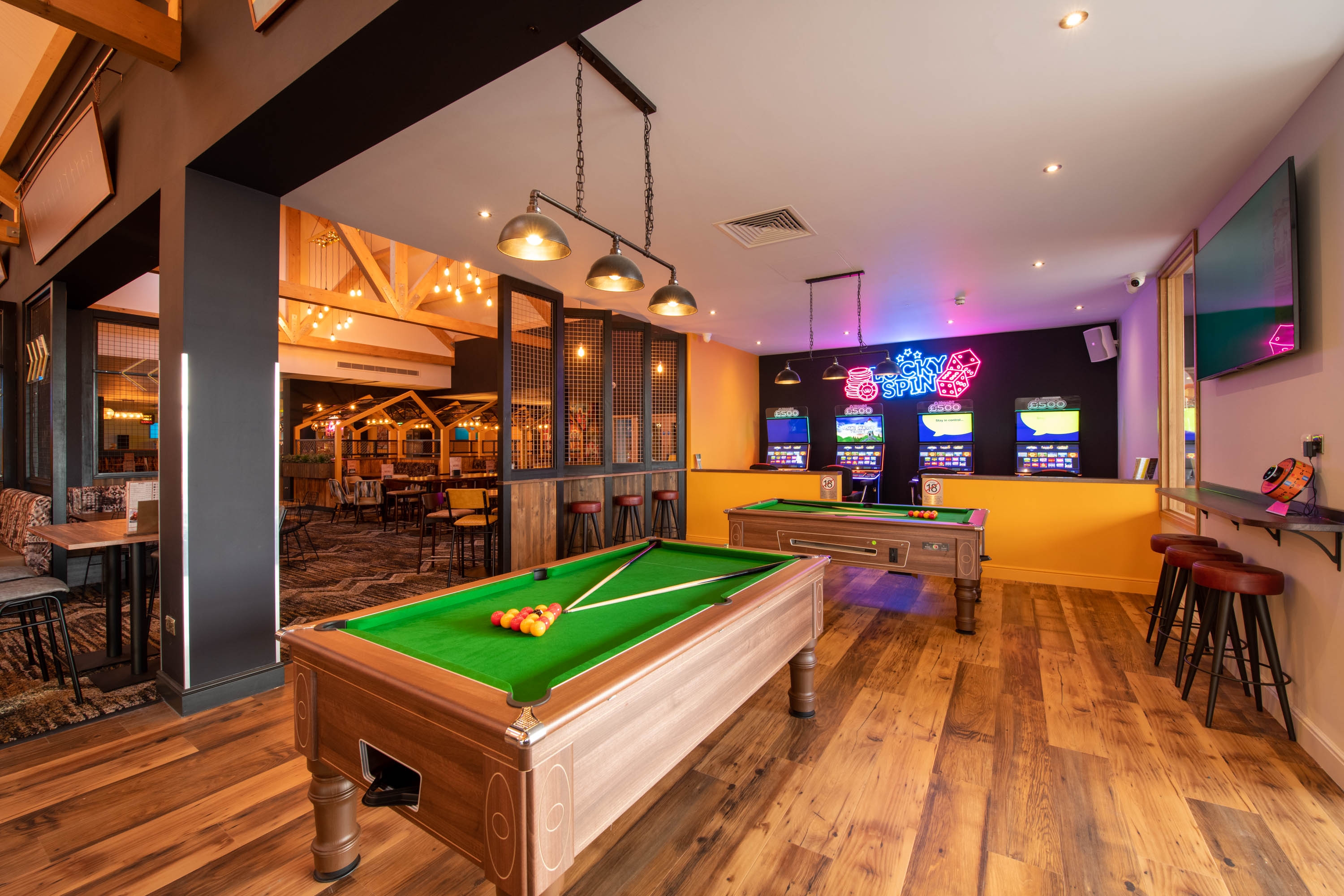 Pool table