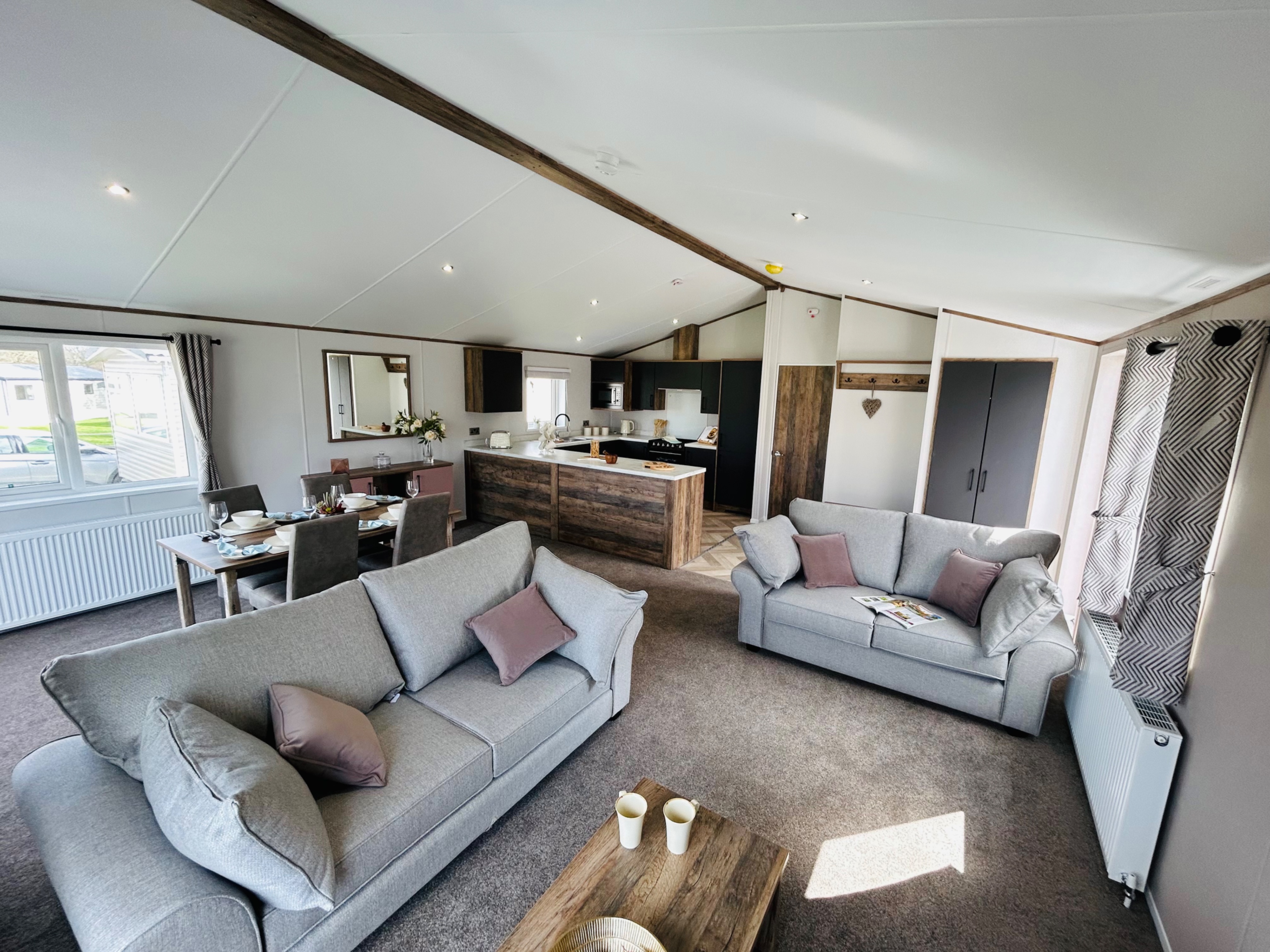Photo of Willerby Horsham 2025 (Luxury Lodge)