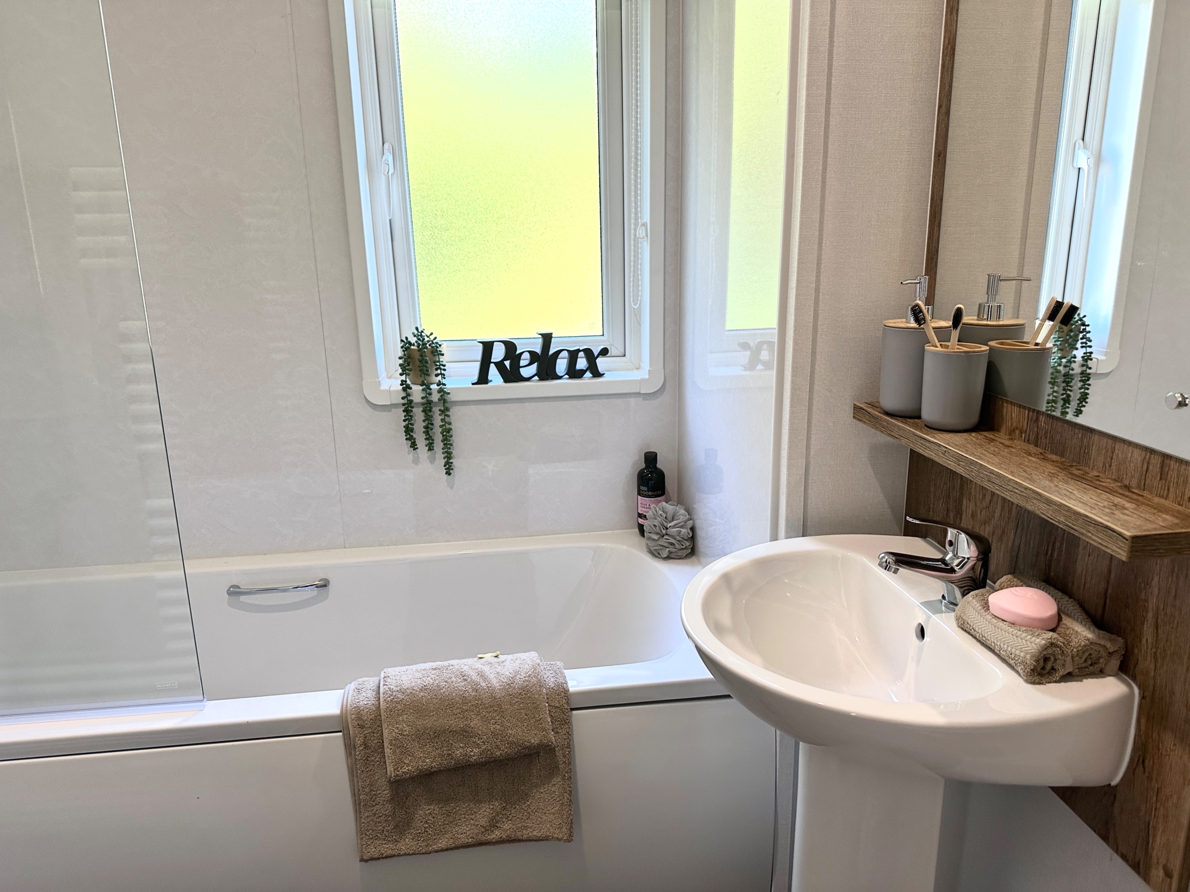 Photo of Willerby Horsham 2024 (Luxury Lodge)