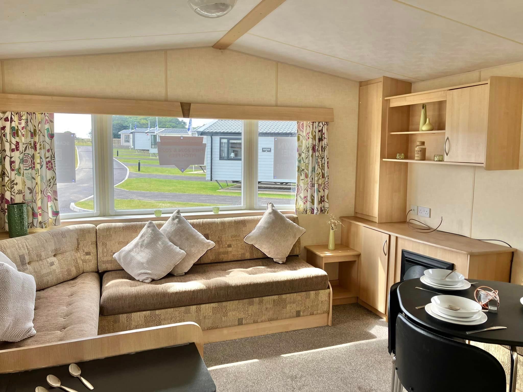 ABI Vista 2010 (Static Caravan) Accommodation in Lowestoft