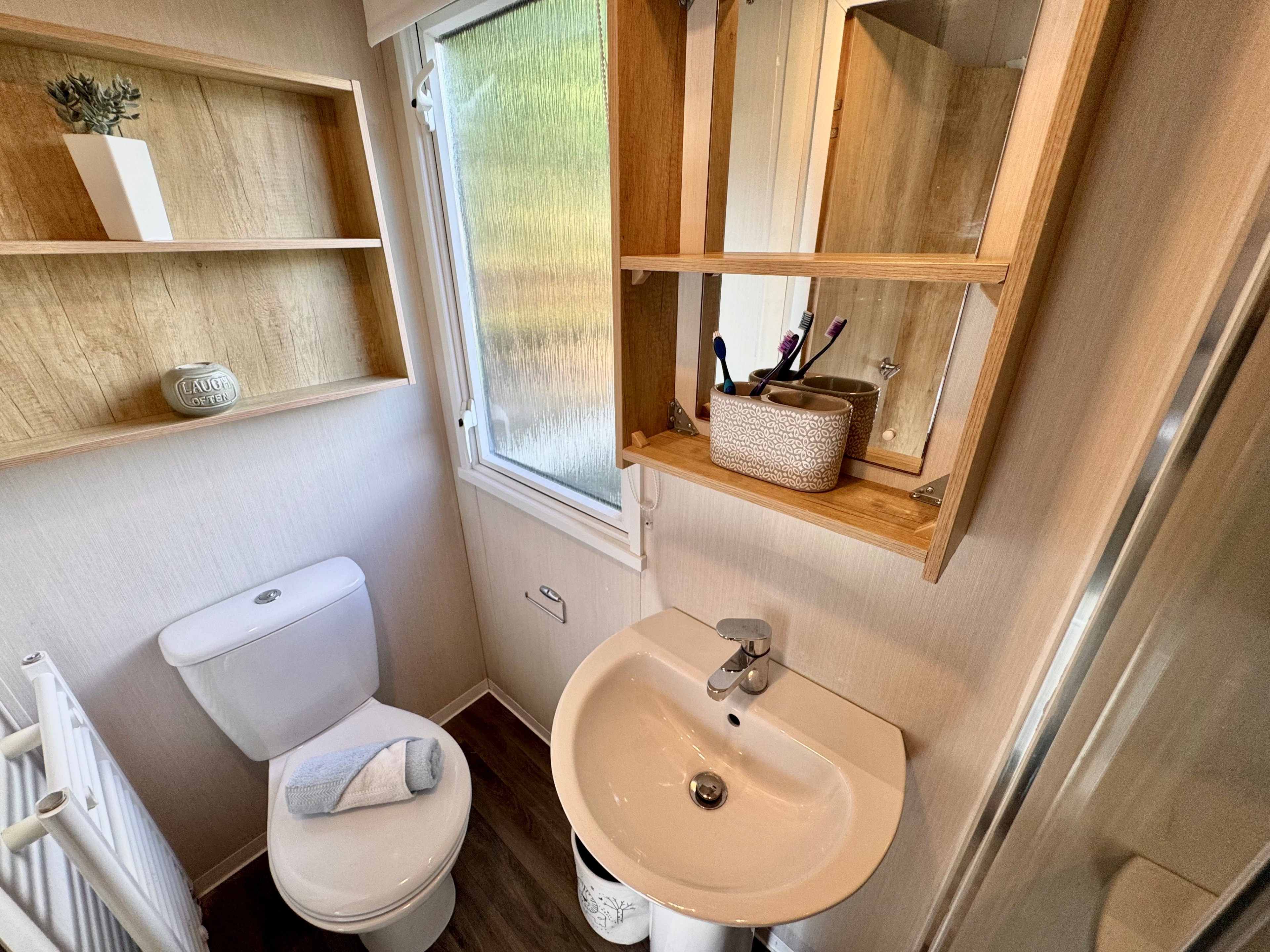 Photo of Swift Burgundy 2019 (Static Caravan)