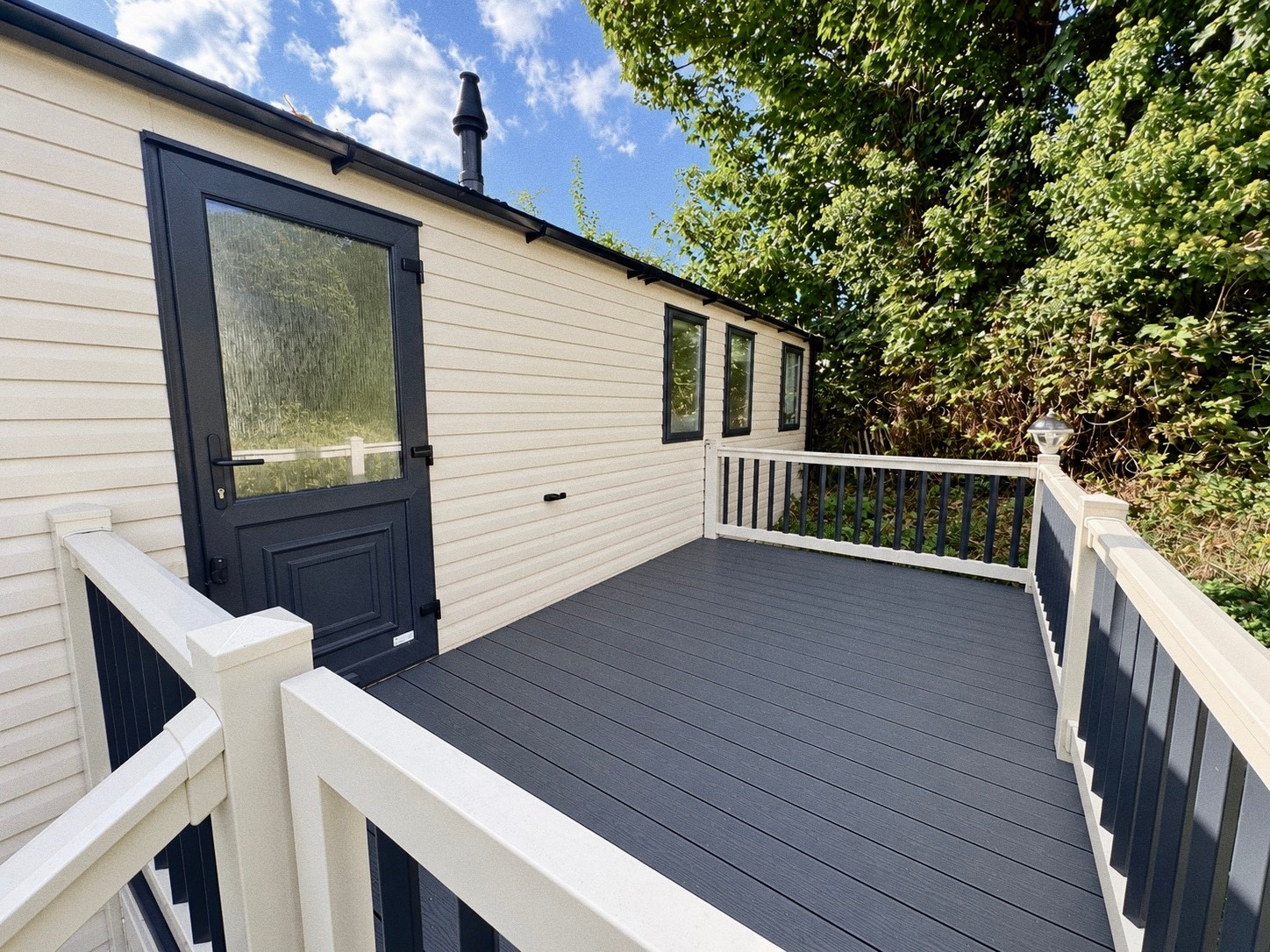 Photo of Swift Burgundy 2019 (Static Caravan)