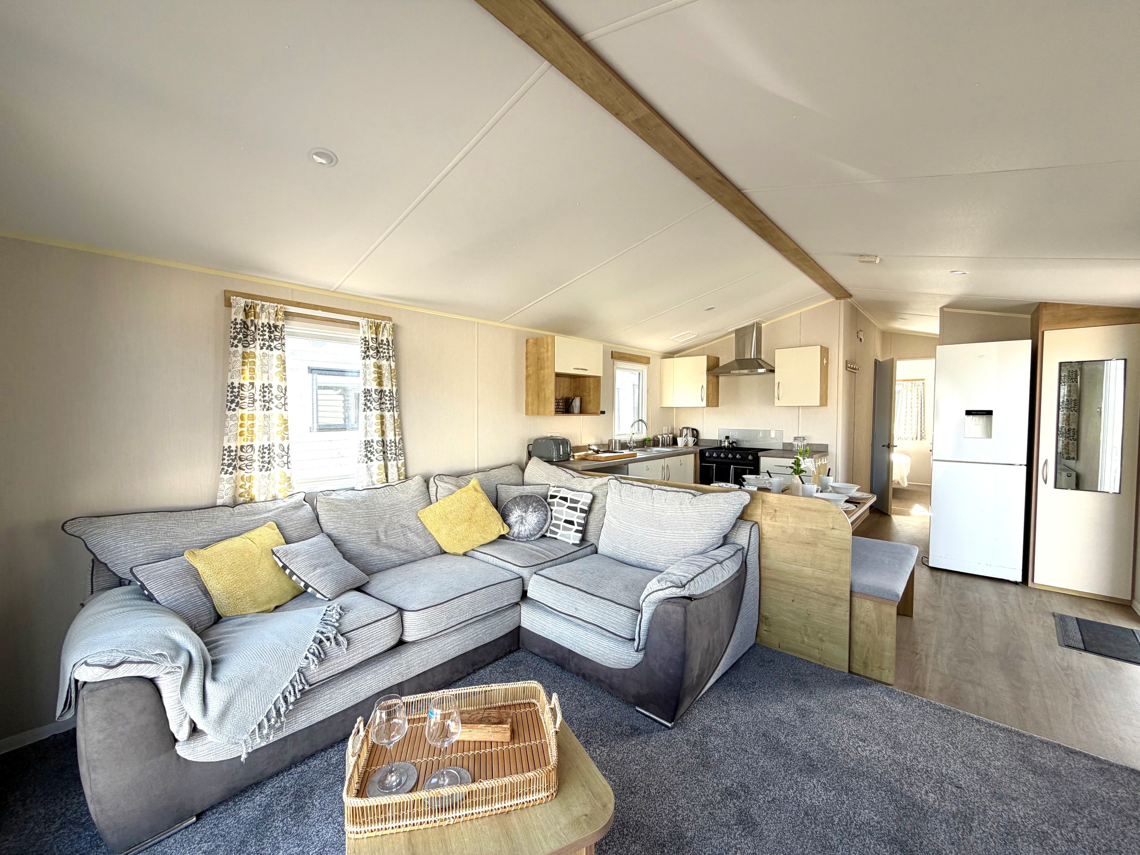 Willerby-Grasmere-2019-CAR0059196-150729827.jpeg