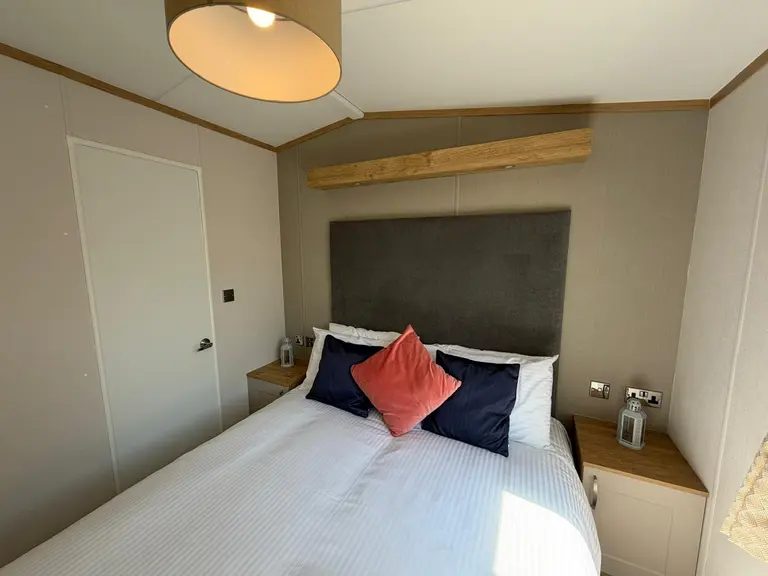 Sunseeker-Spirit-2022-CAR0056862-140876195.jpeg
