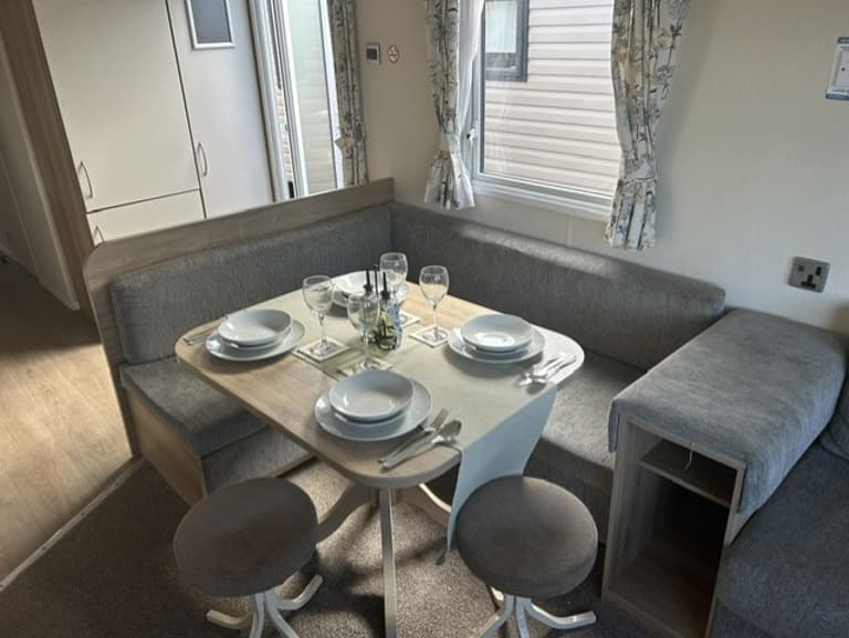 Willerby-Lymington-2017-CAR0060654-148474757.jpeg