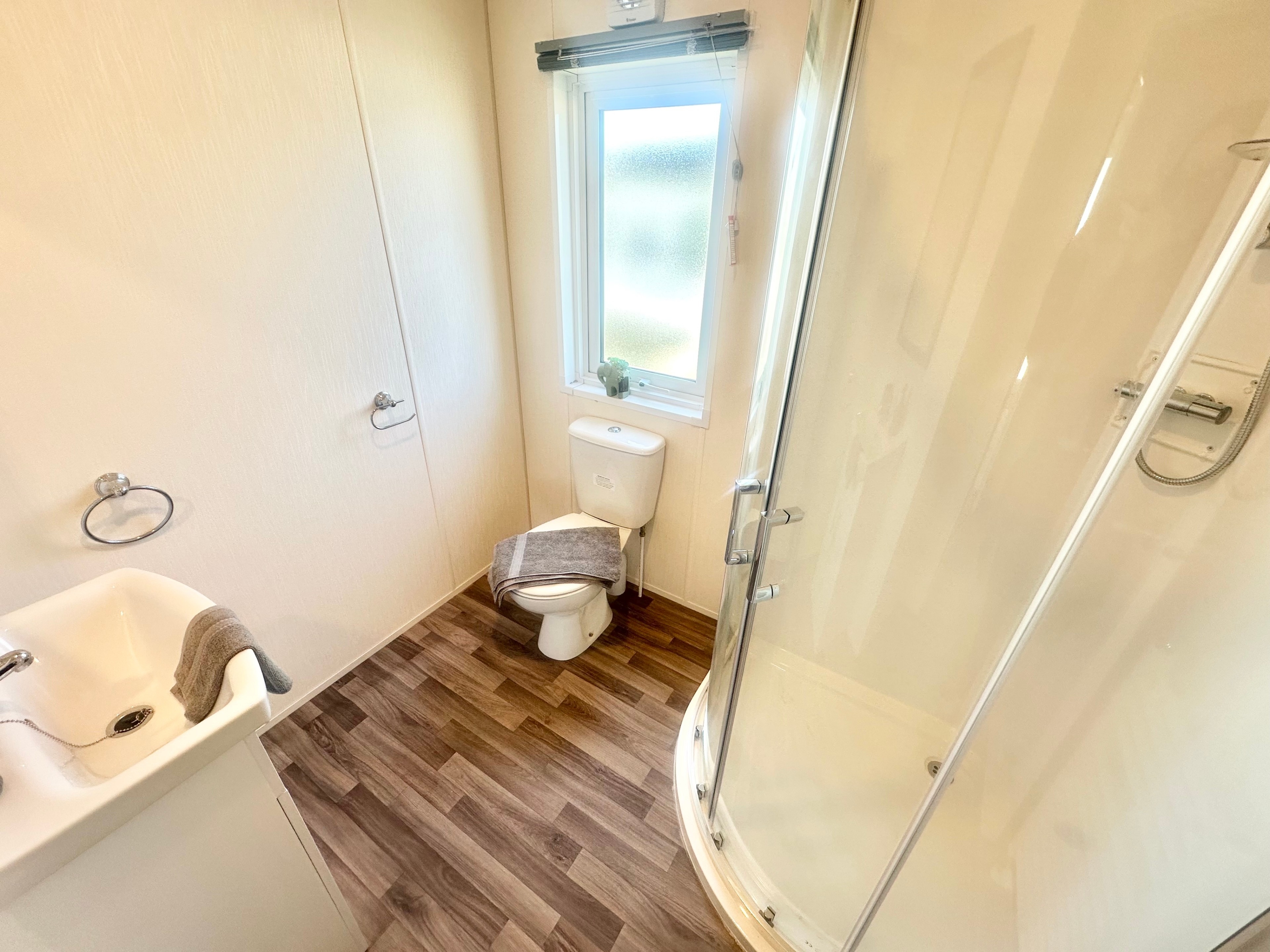 Photo of Delta Lakeside 2023 (Luxury Lodge)