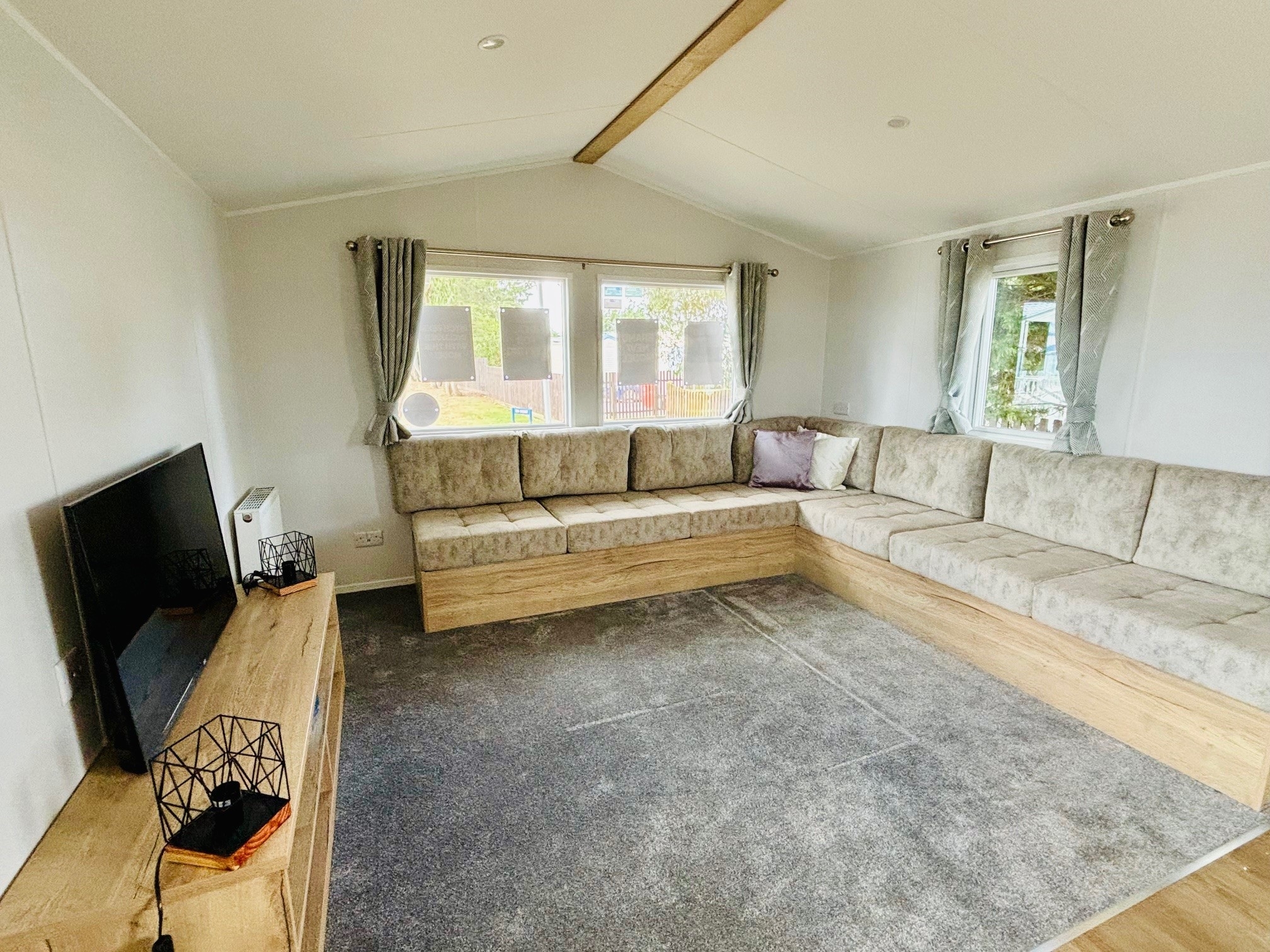 Photo of Willerby Midhurst 2024 (Static Caravan)