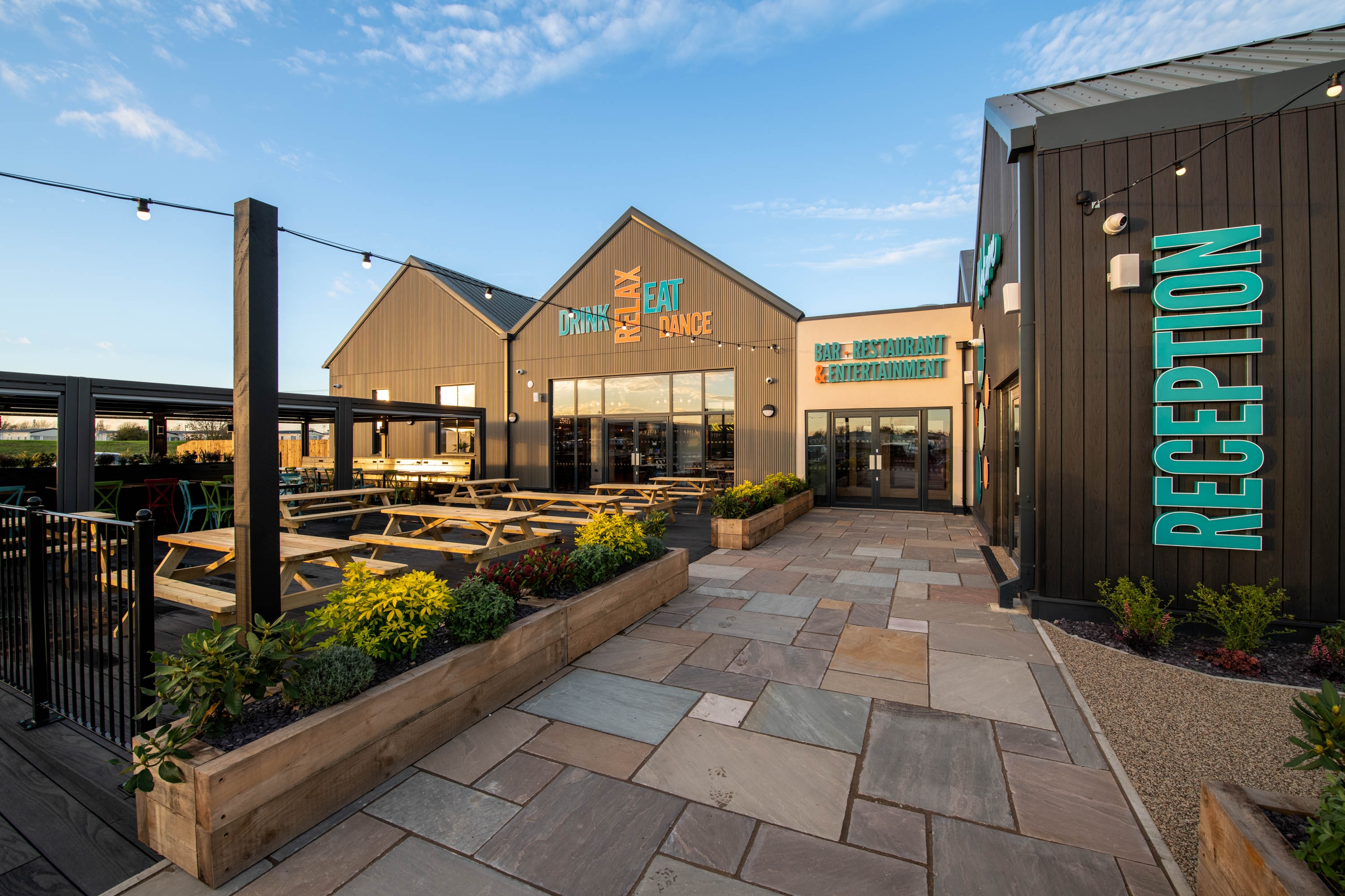 Restaurant & bar