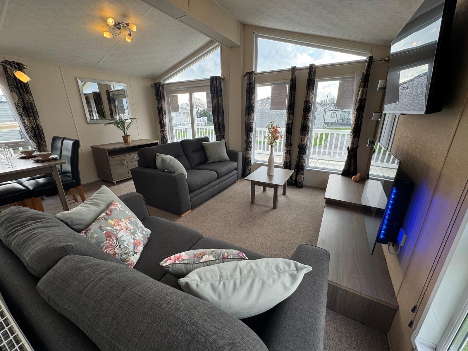 Photo of Delta Desire 2014 (Luxury Lodge)