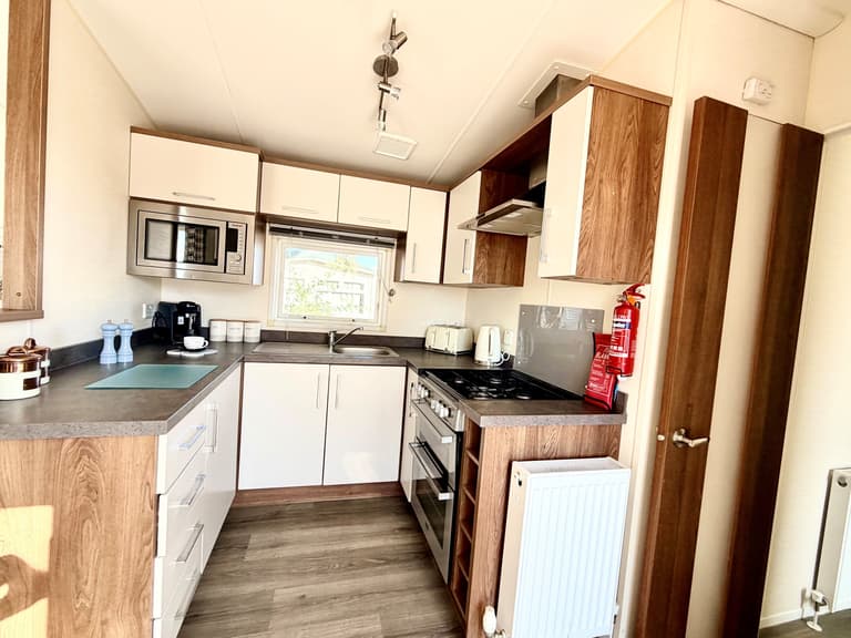Willerby-Chamberry-2015-CAR0064713-147956286.jpeg