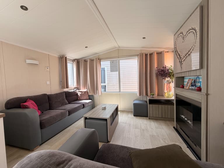 Swift-Bordeaux-2015-CAR0064966-144954999.jpeg
