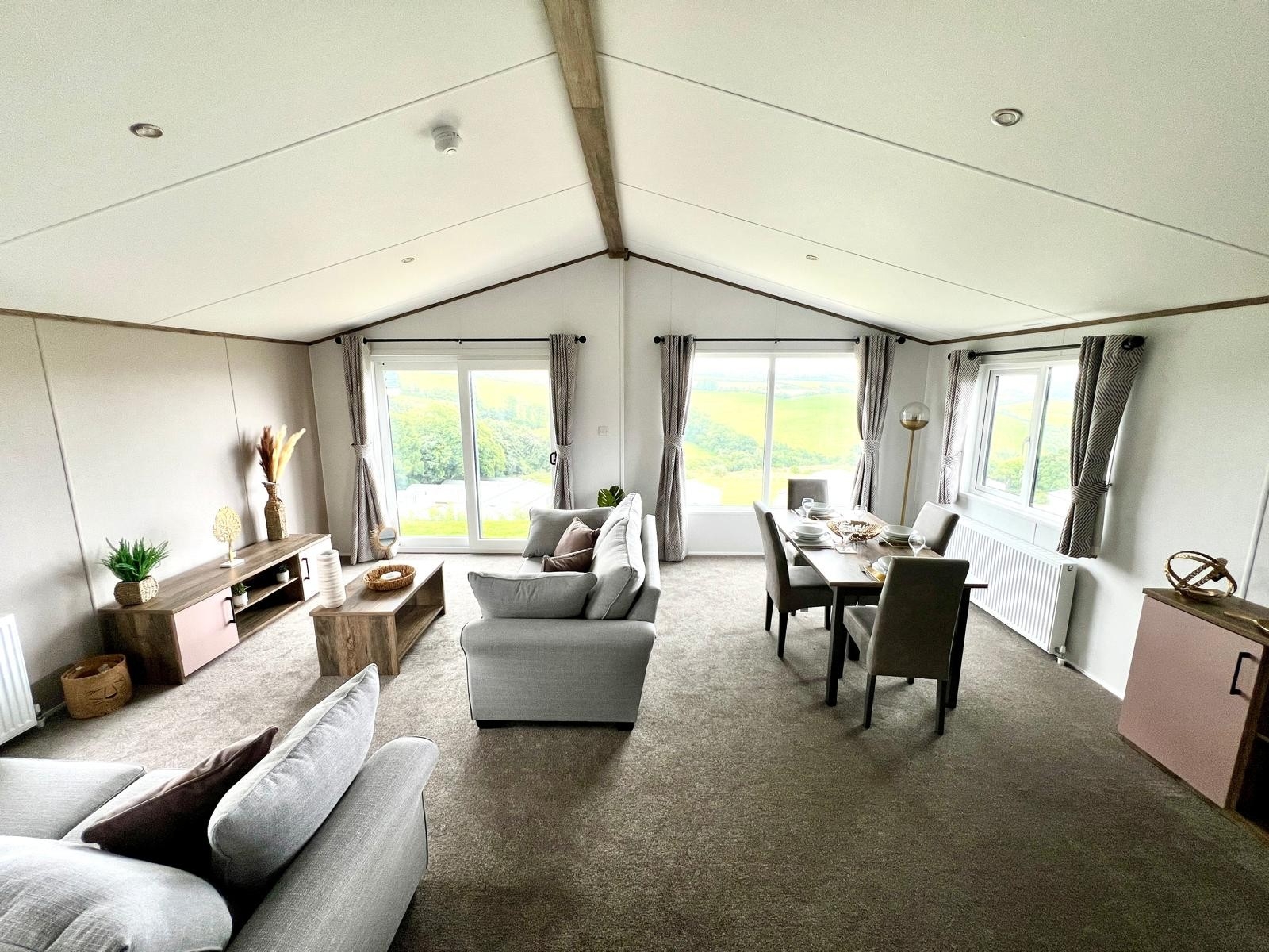Photo of Willerby Horsham 2024 (Luxury Lodge)