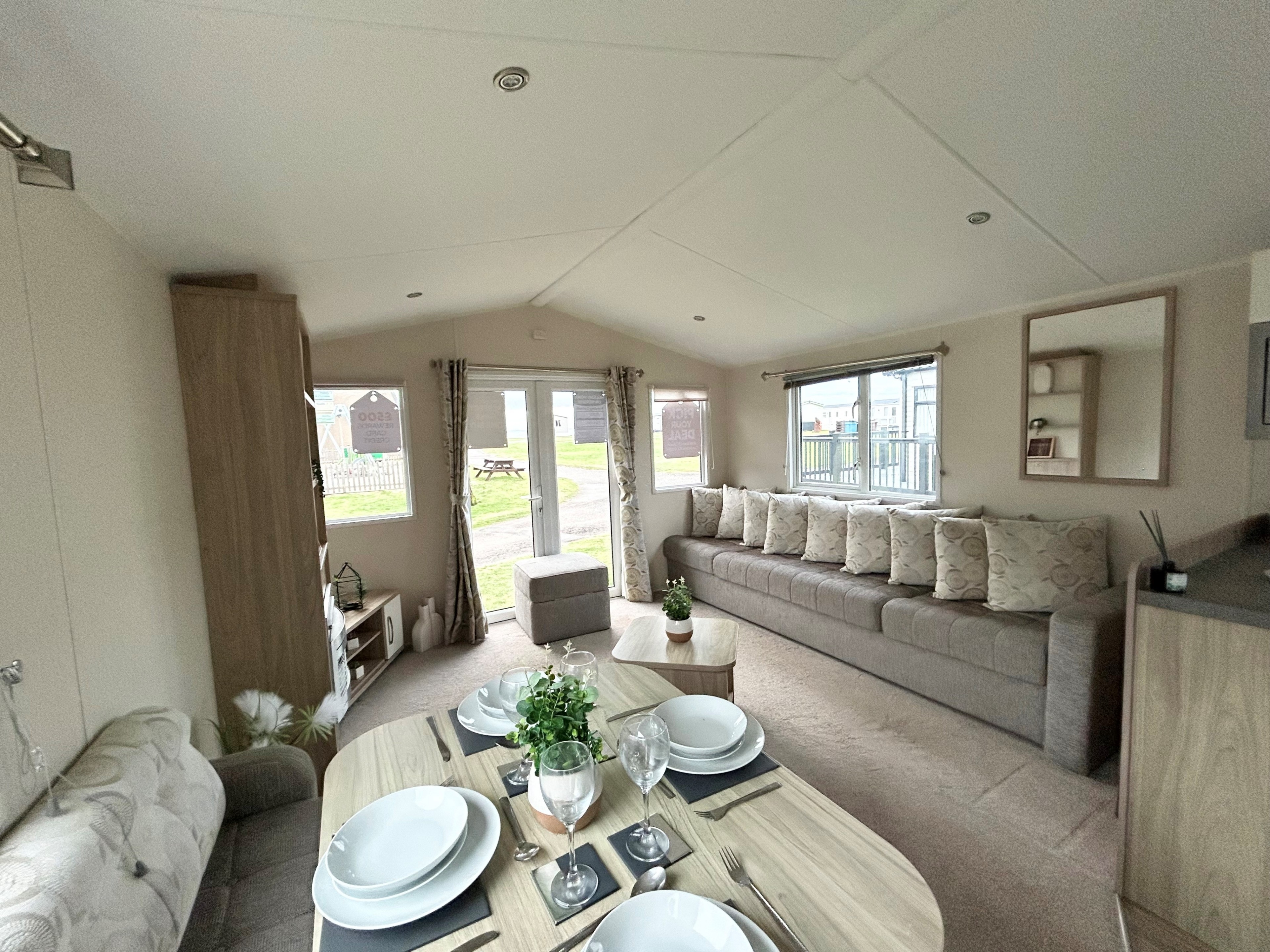 Willerby-Rio-2017-VS970078-127999164.JPEG
