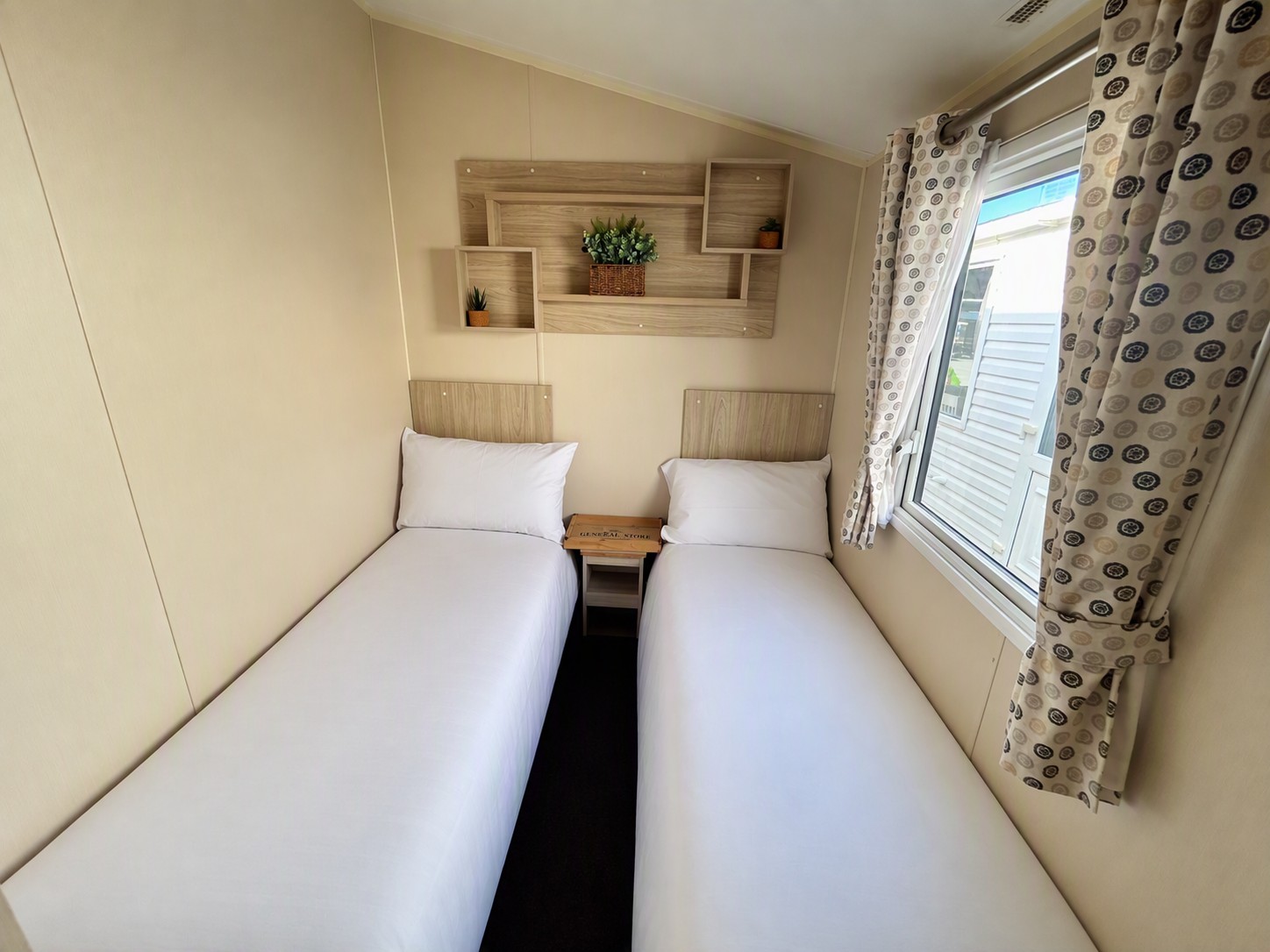 Willerby-Lymington-2017-CAR0060654-151413094.jpeg