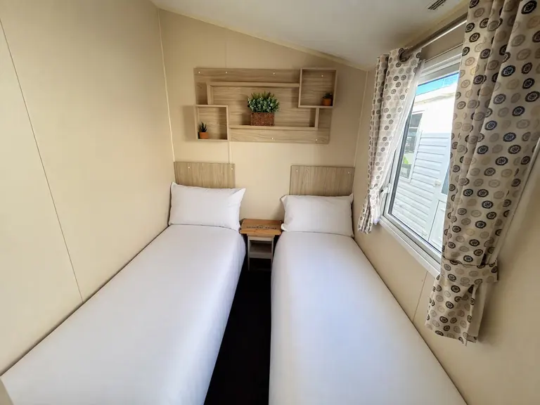 Willerby-Lymington-2017-CAR0060654-151413094.jpeg