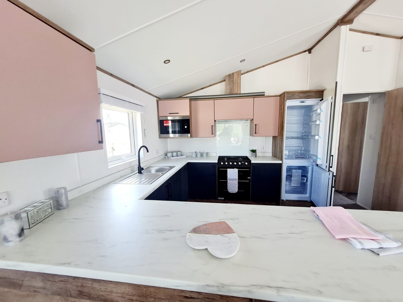 Photo of Willerby Horsham 2024 (Luxury Lodge)