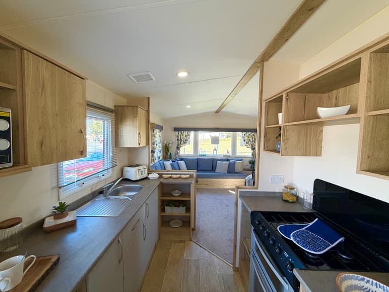 ABI-Arizona-2021-CAR0051450-146676584.jpeg