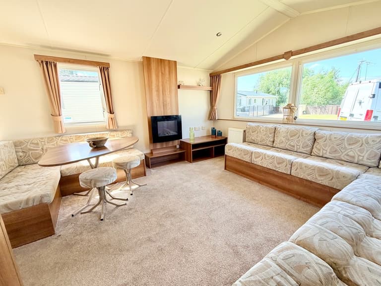 Willerby-Sunset-2014-CAR0059977--140778318.jpeg