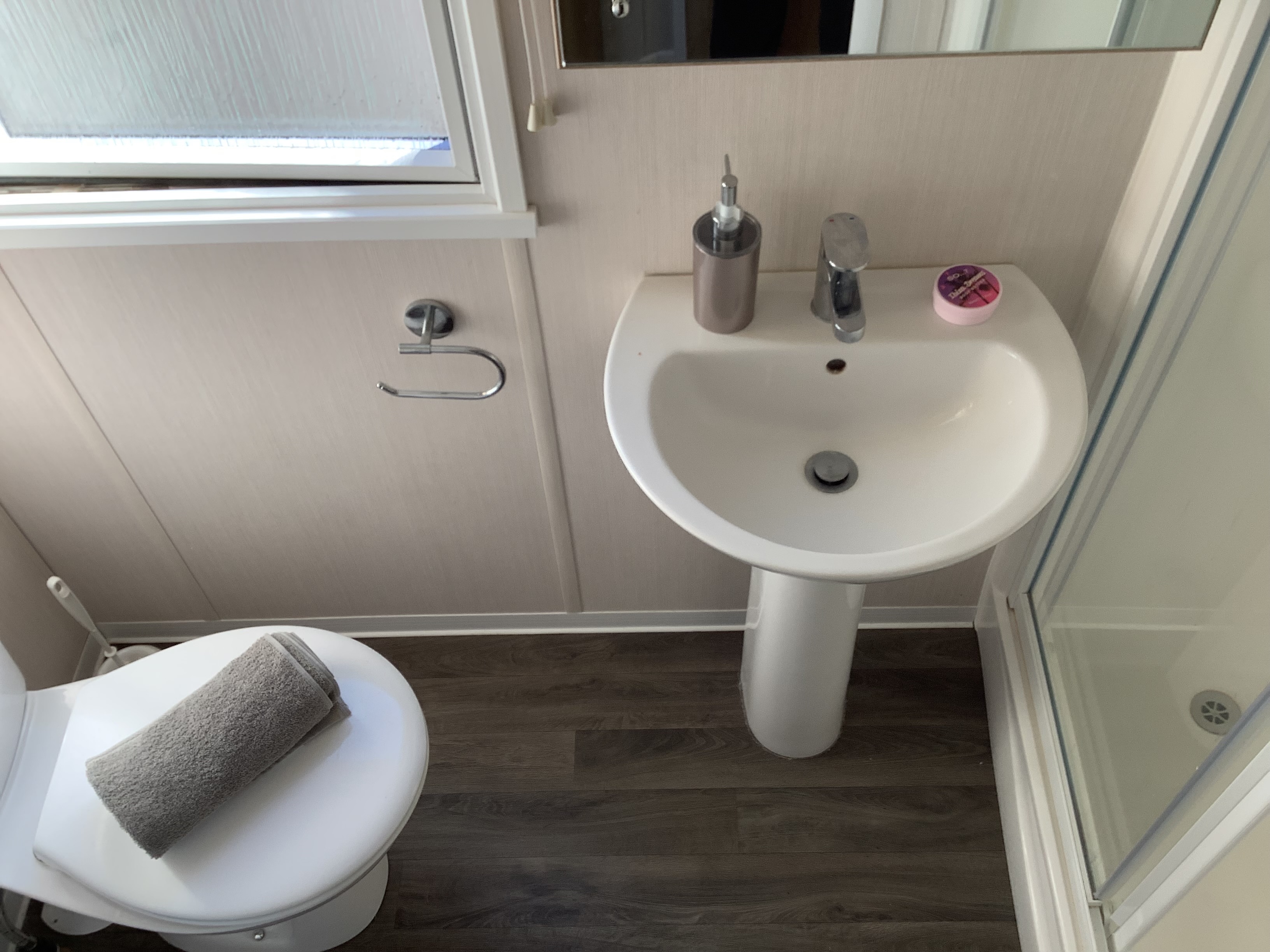 Photo of Swift Burgundy 2021 (Static Caravan)