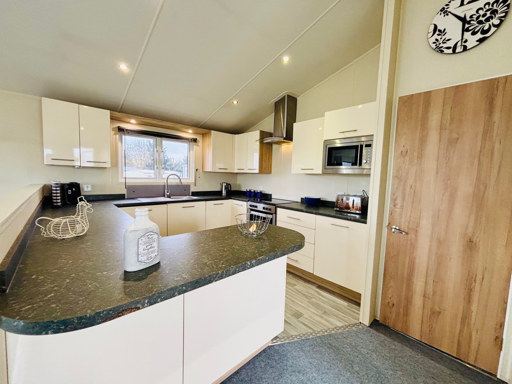 Photo of Willerby Cadence 2016 (Luxury Lodge)