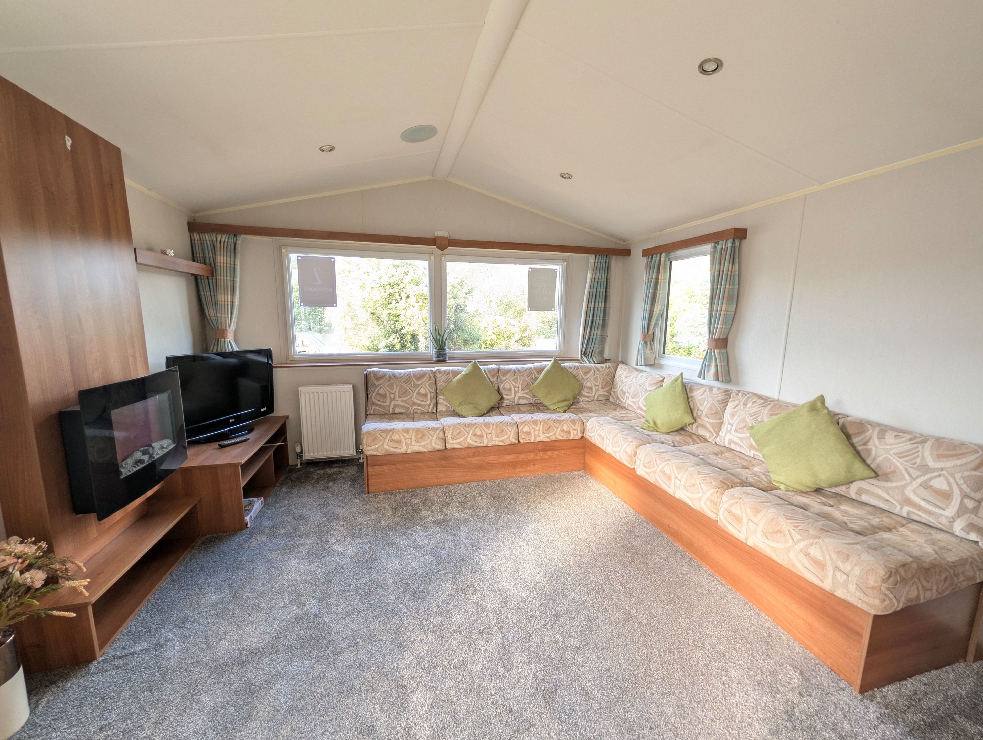 Willerby Caledonia 2016 (Static Caravan) Accommodation in Paignton