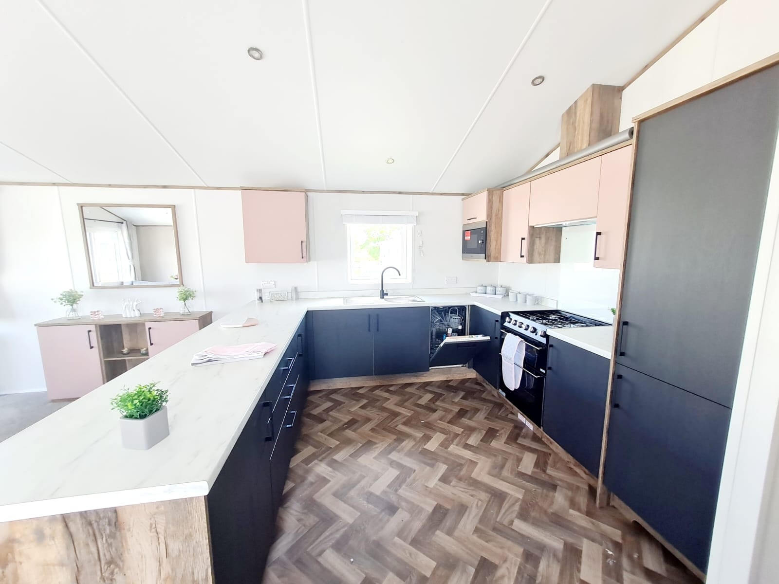Photo of Willerby Horsham 2024 (Luxury Lodge)