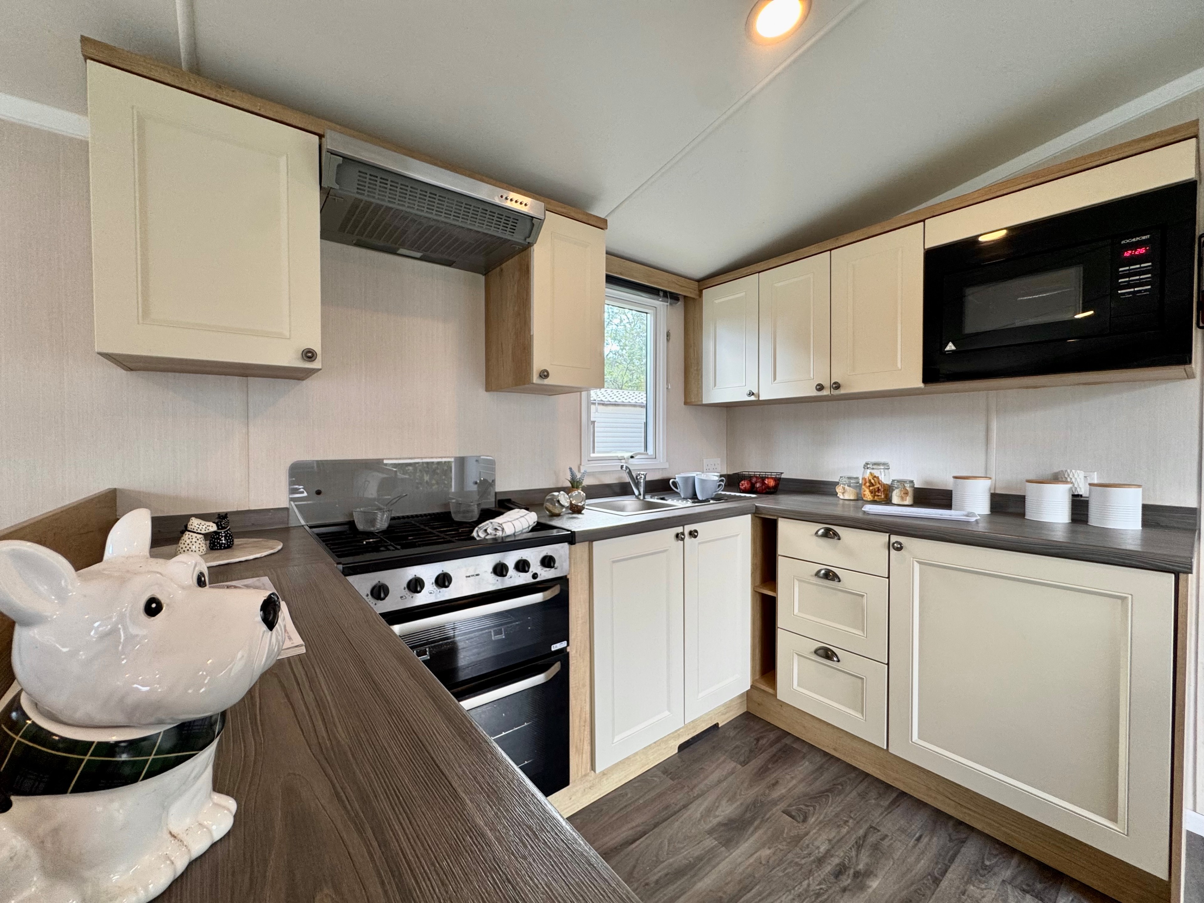 Photo of Swift Burgundy 2019 (Static Caravan)