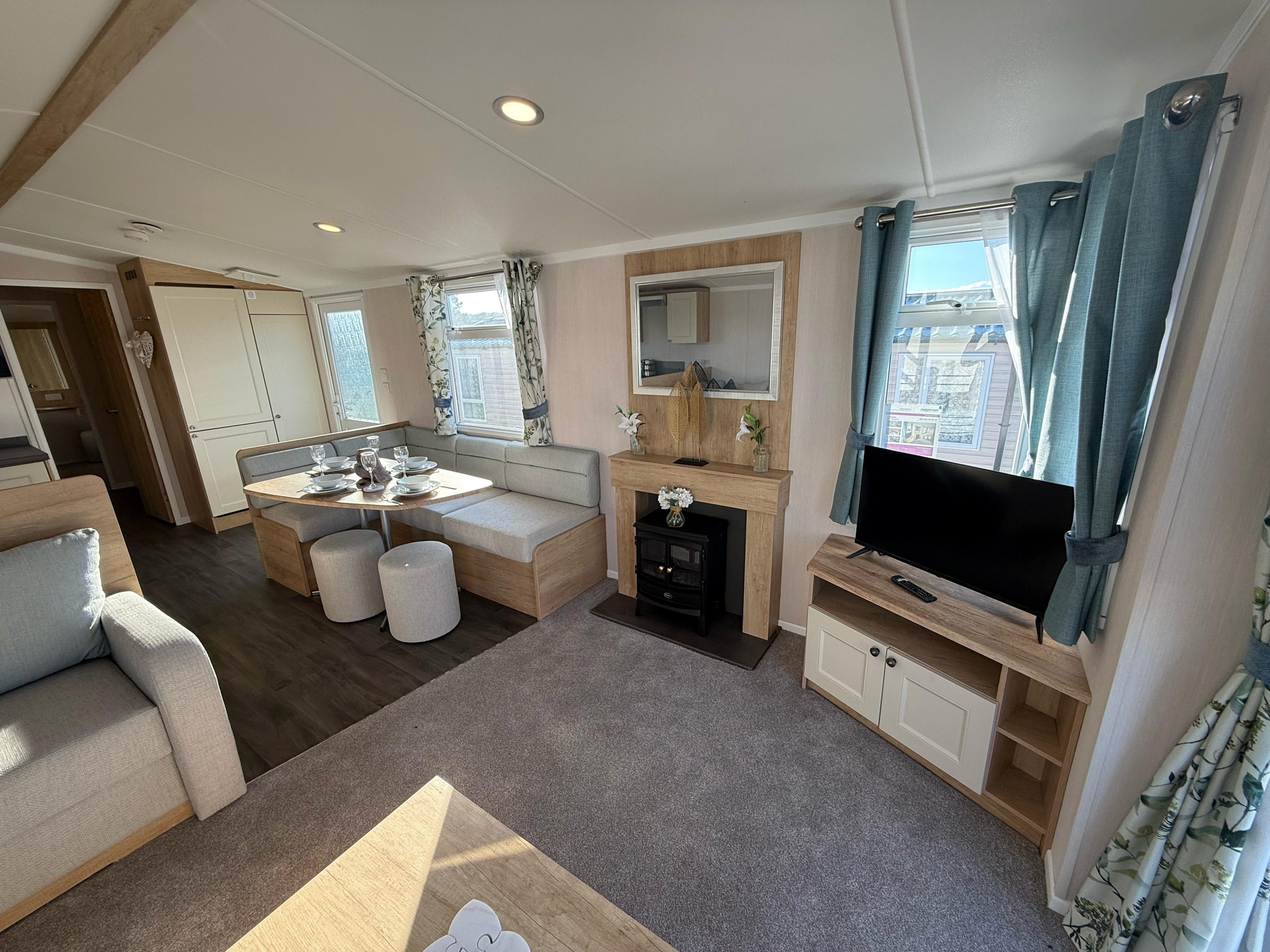Photo of Swift Burgundy 2022 (Static Caravan)